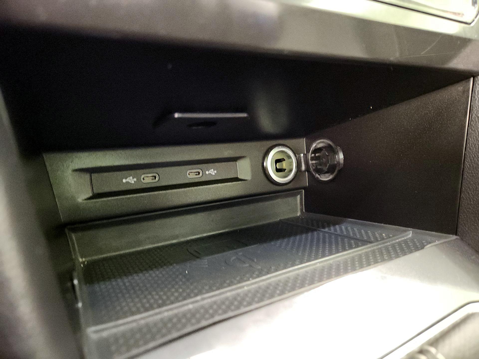 Thumbnail: 2024 Volkswagen Tiguan - 18