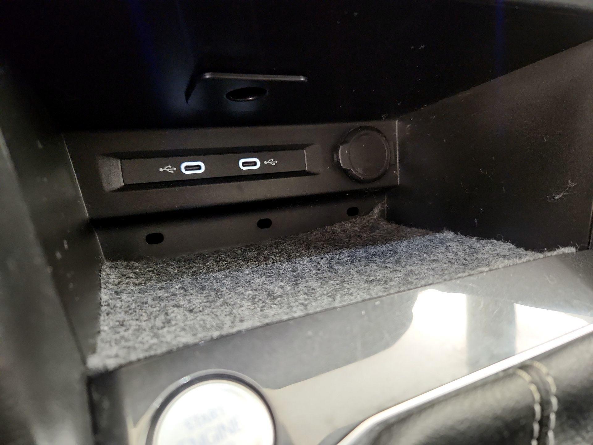 Thumbnail: 2024 Volkswagen Tiguan - 18