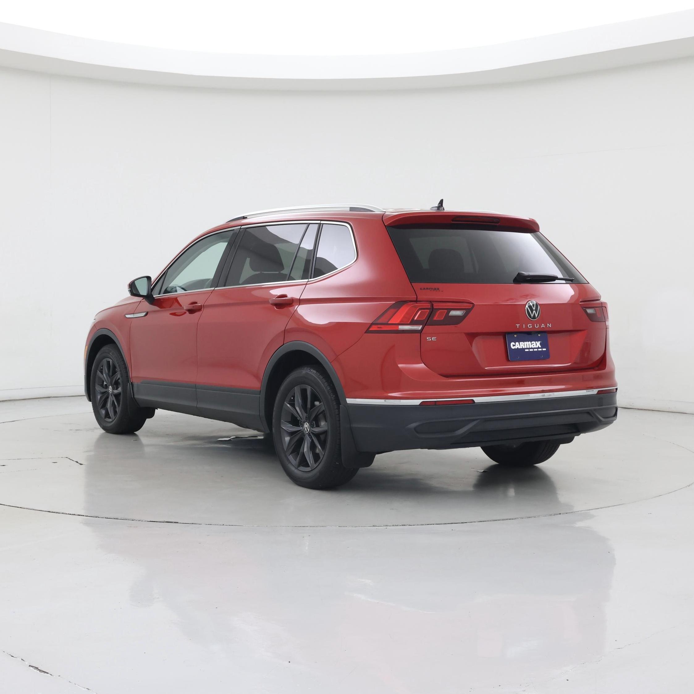 Thumbnail: 2024 Volkswagen Tiguan - 2