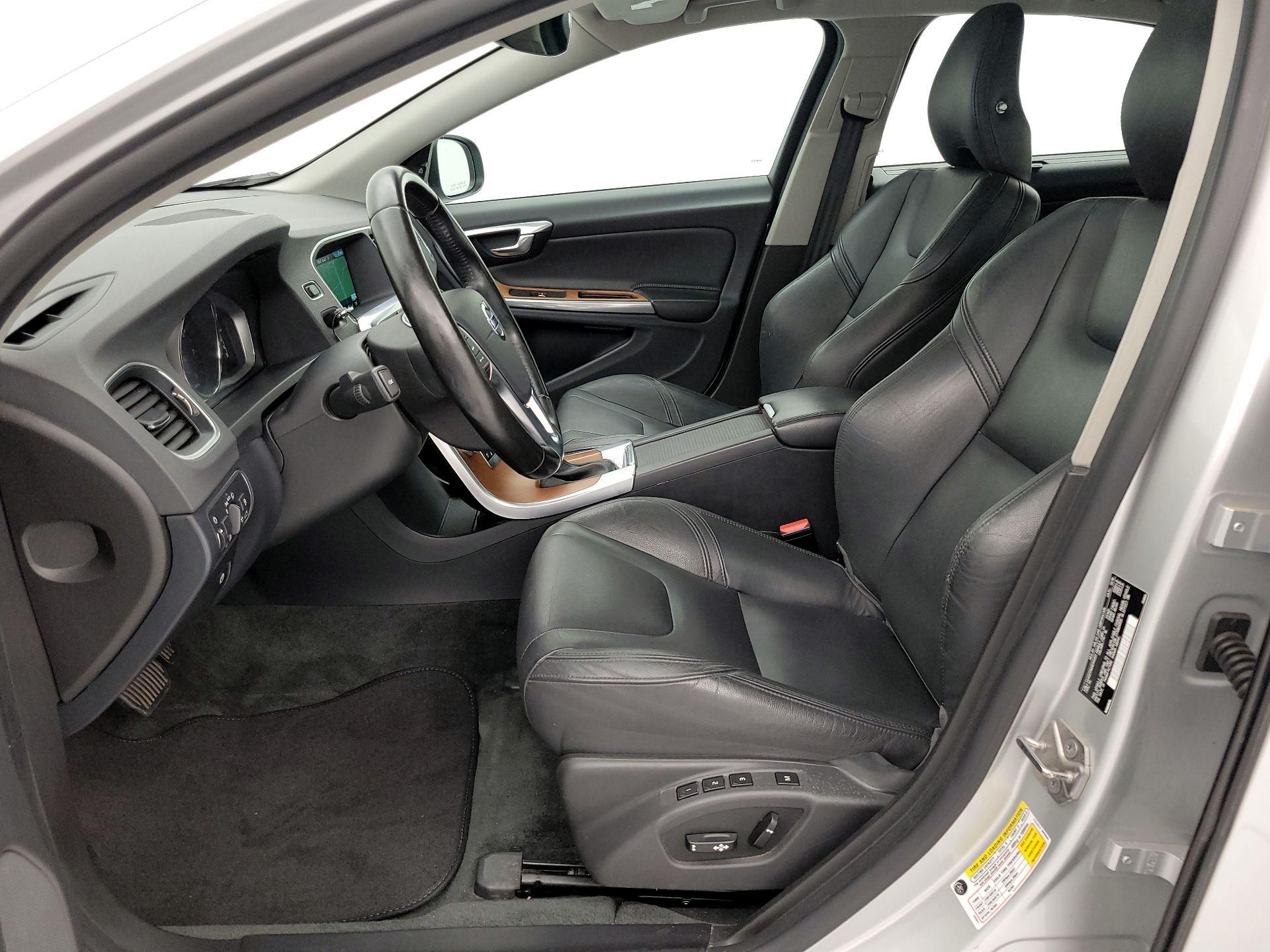 Thumbnail: 2017 Volvo S60 - 11