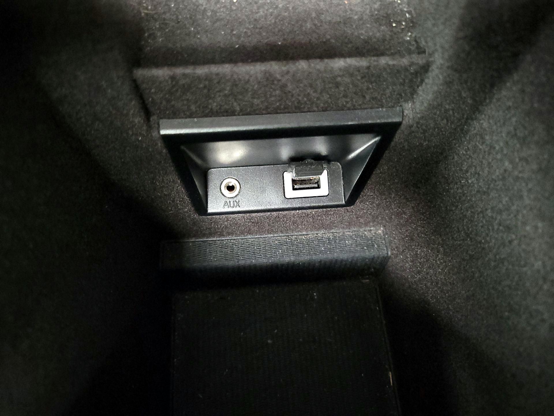 Thumbnail: 2017 Volvo S60 - 19