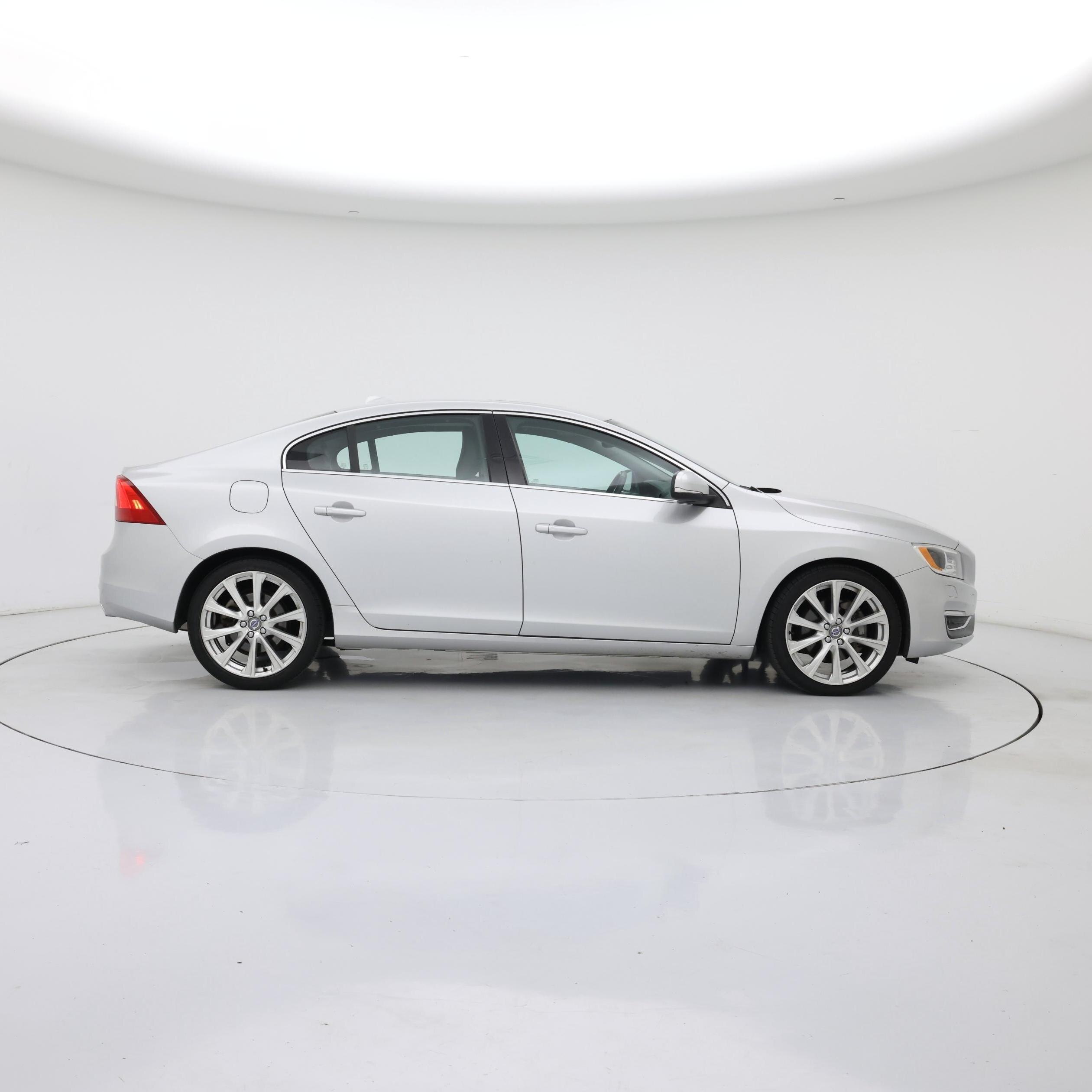 Thumbnail: 2017 Volvo S60 - 7