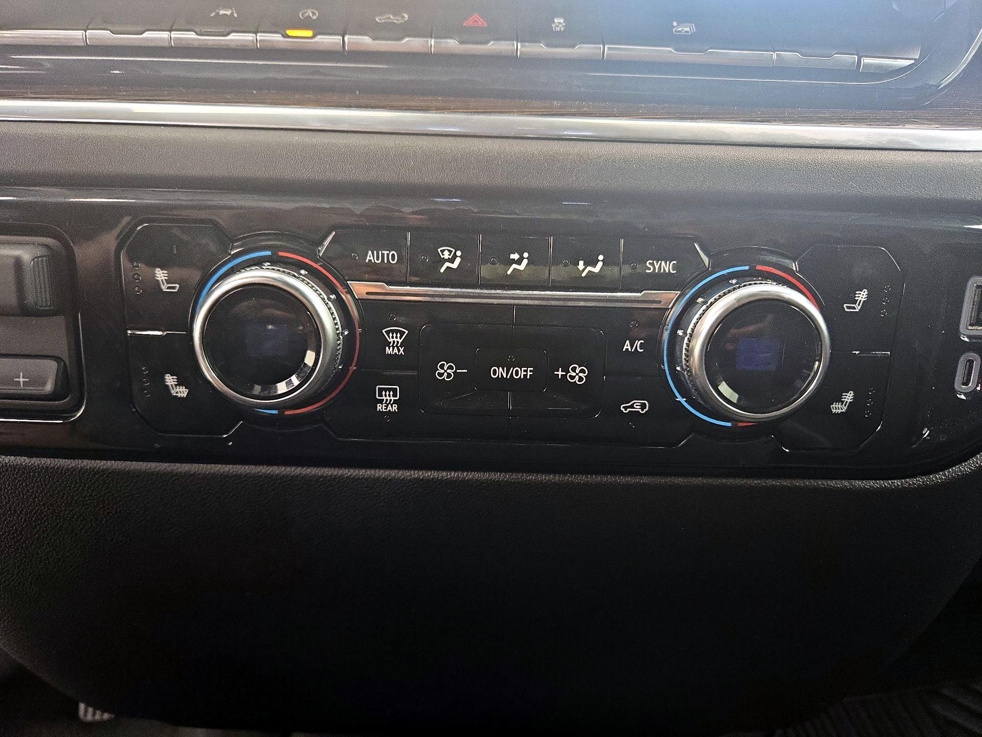 Thumbnail: 2025 GMC Sierra 1500 - 17