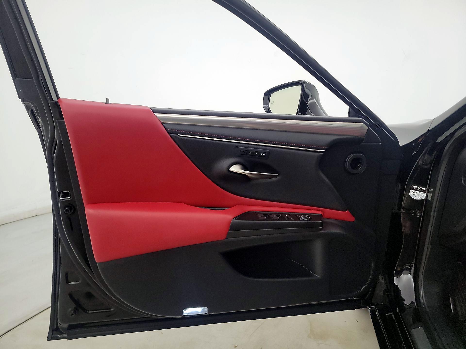 Thumbnail: 2020 Lexus ES - 12