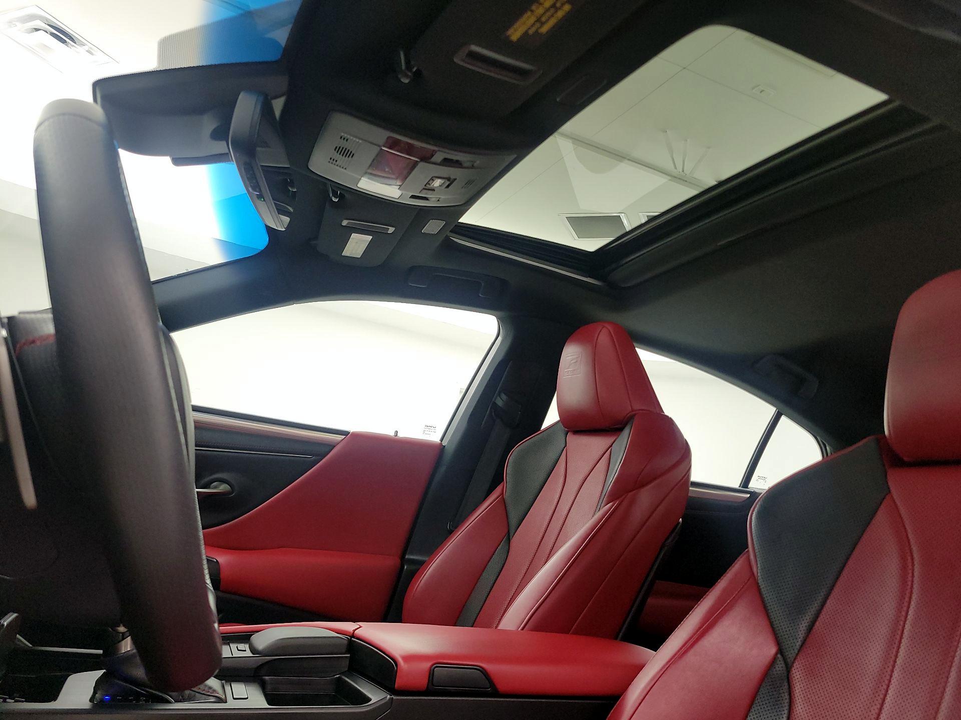 Thumbnail: 2020 Lexus ES - 19