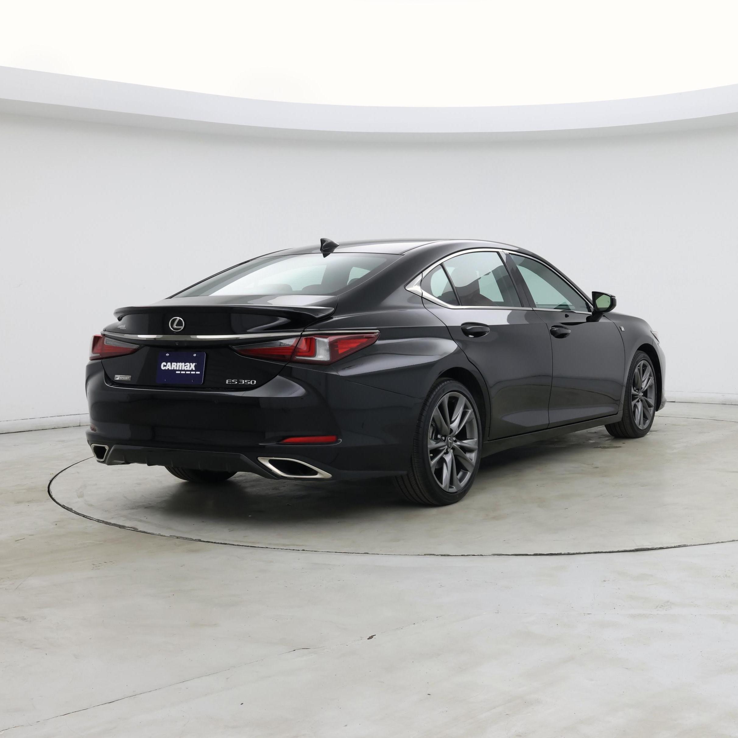 Thumbnail: 2020 Lexus ES - 8