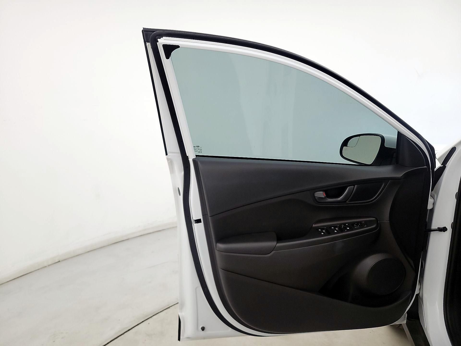 Thumbnail: 2022 Hyundai Kona - 12