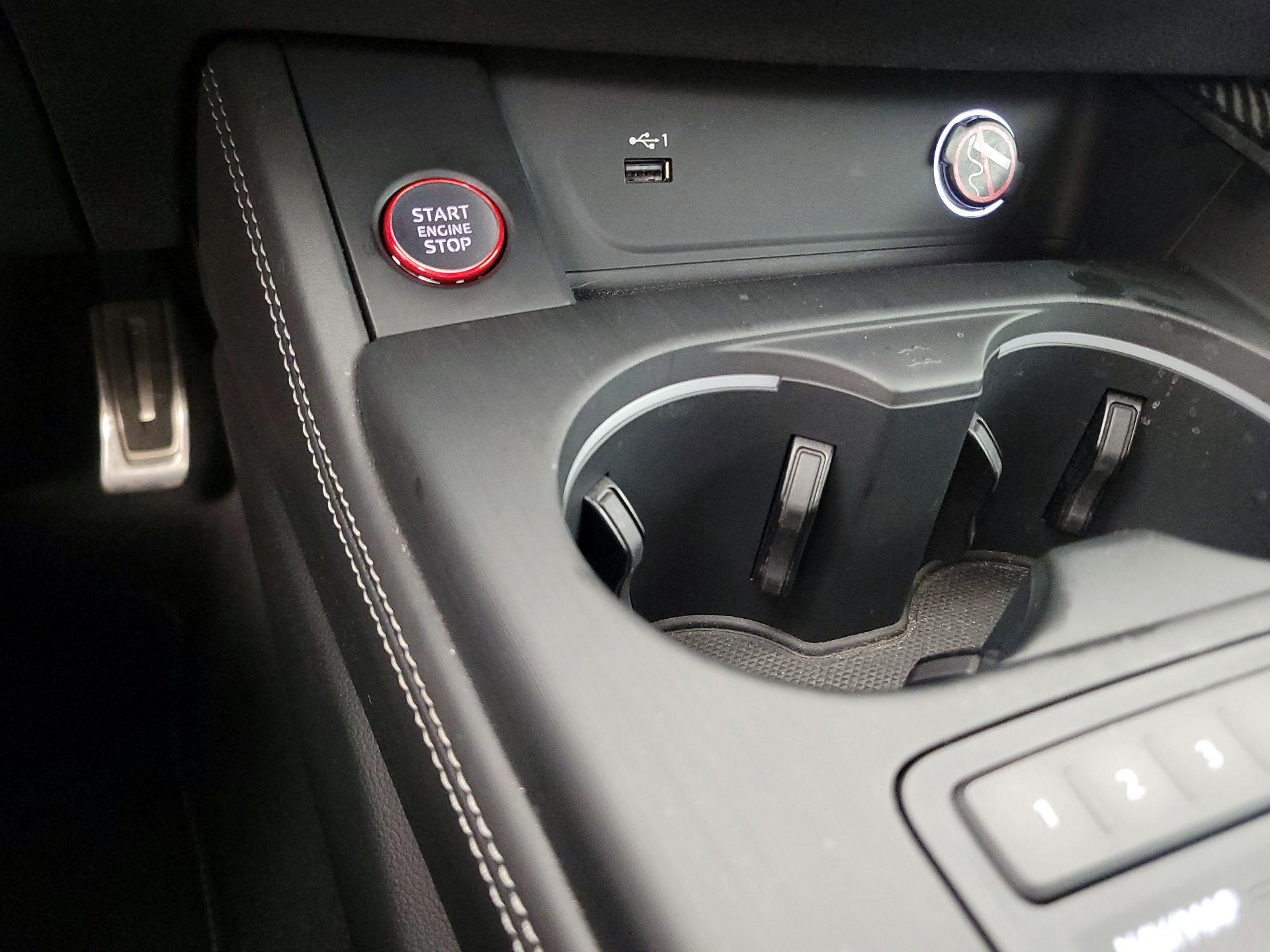 Thumbnail: 2019 Audi RS 5 - 19