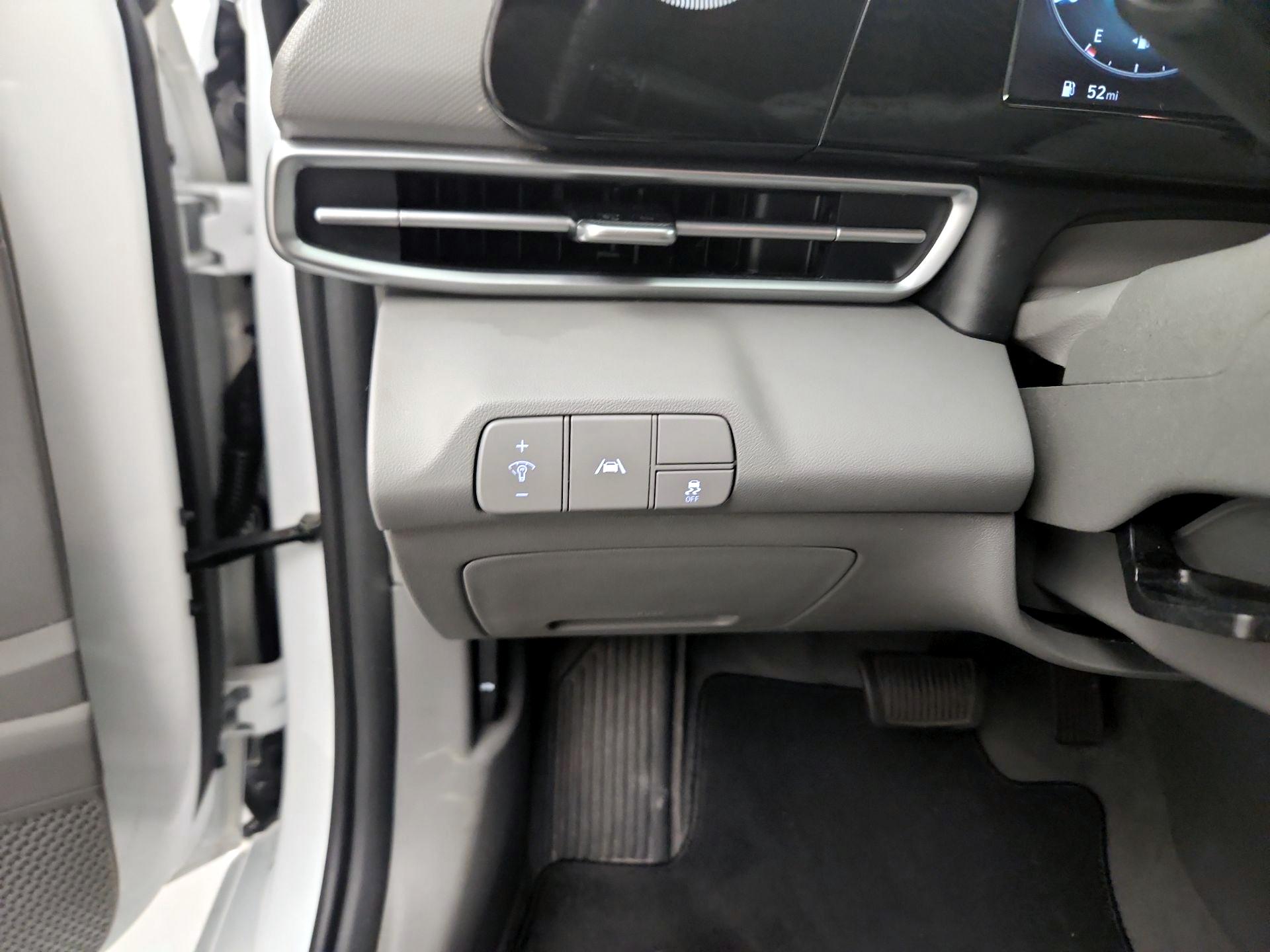 Thumbnail: 2021 Hyundai Elantra - 11