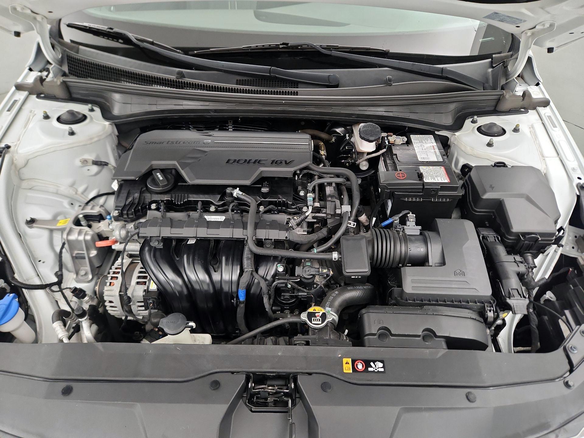 Thumbnail: 2021 Hyundai Elantra - 19