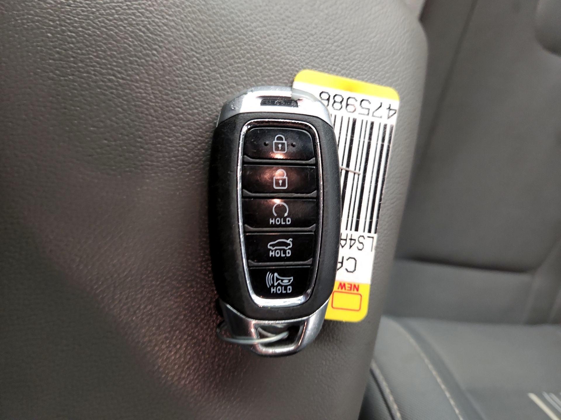 Thumbnail: 2021 Hyundai Elantra - 20