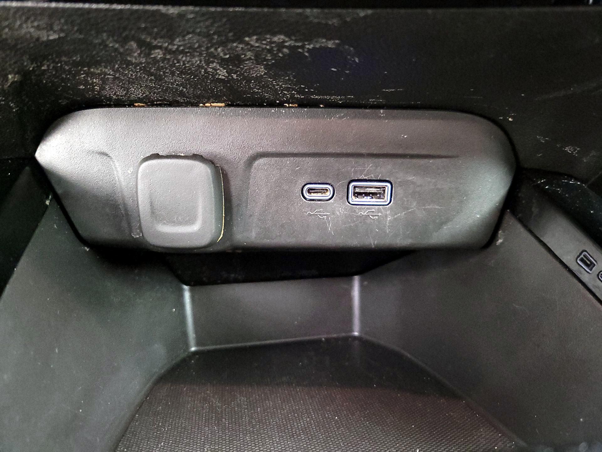 Thumbnail: 2024 Chevrolet Trax - 18