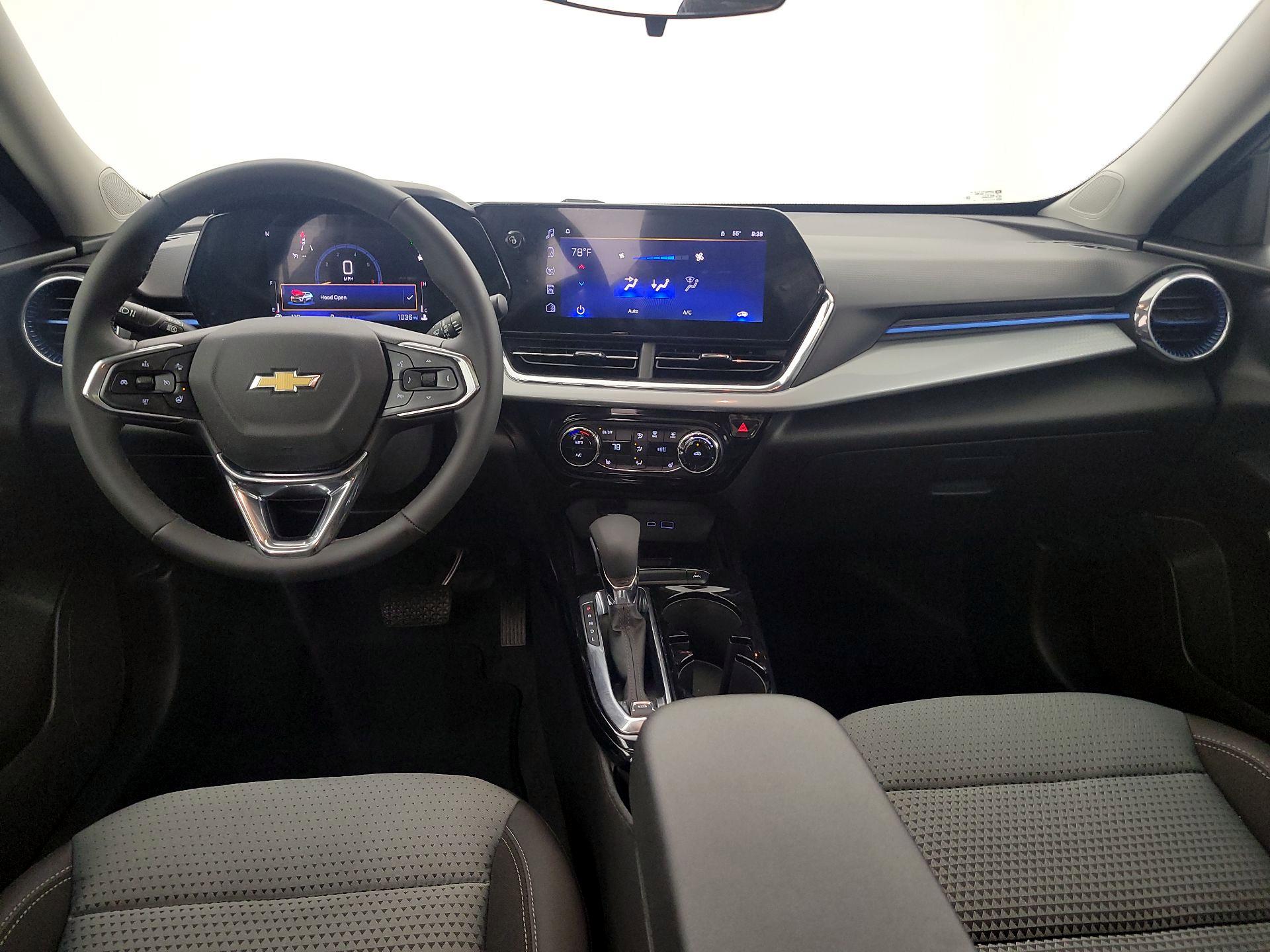 Thumbnail: 2025 Chevrolet Trax - 9