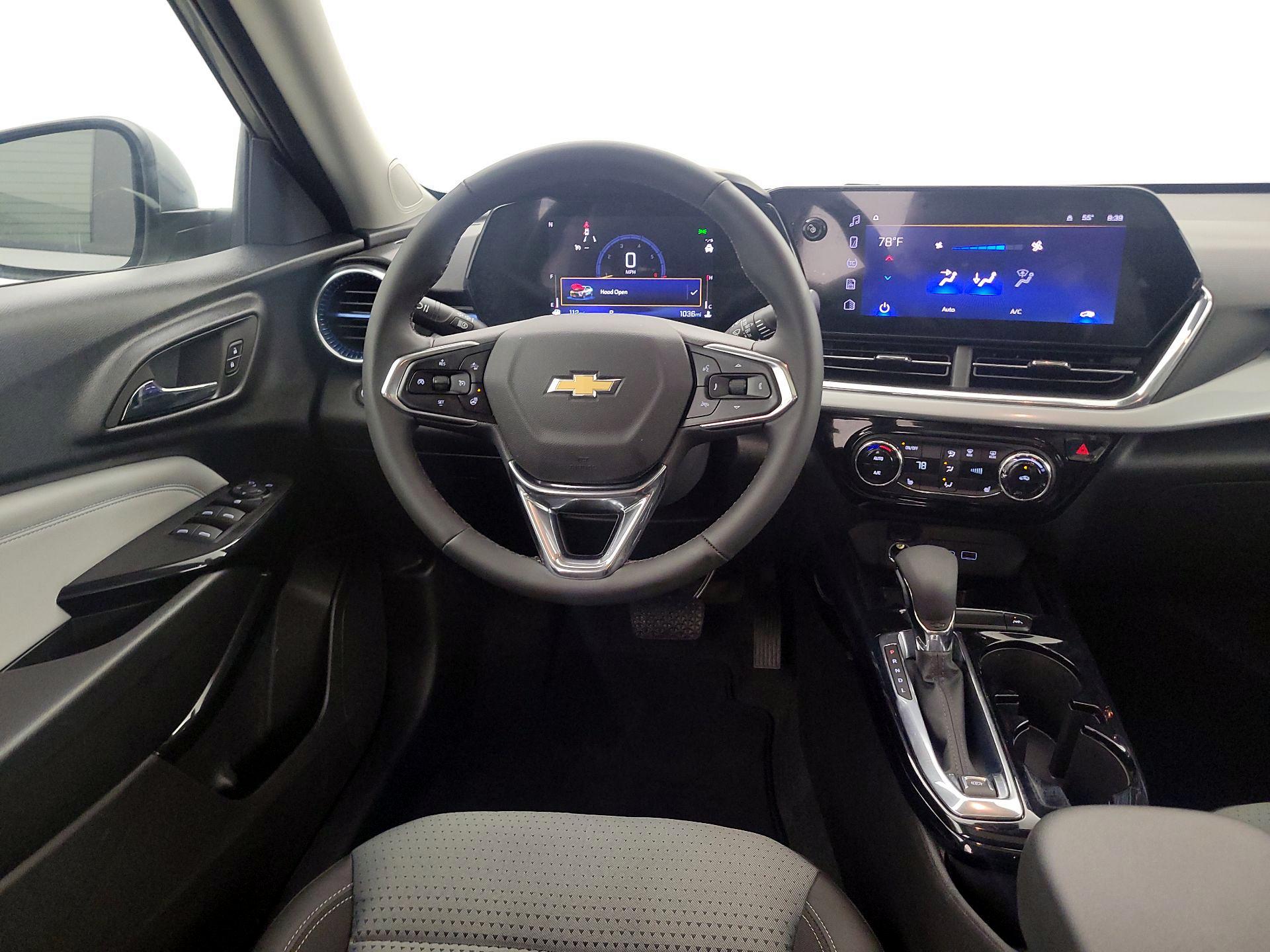 Thumbnail: 2025 Chevrolet Trax - 10