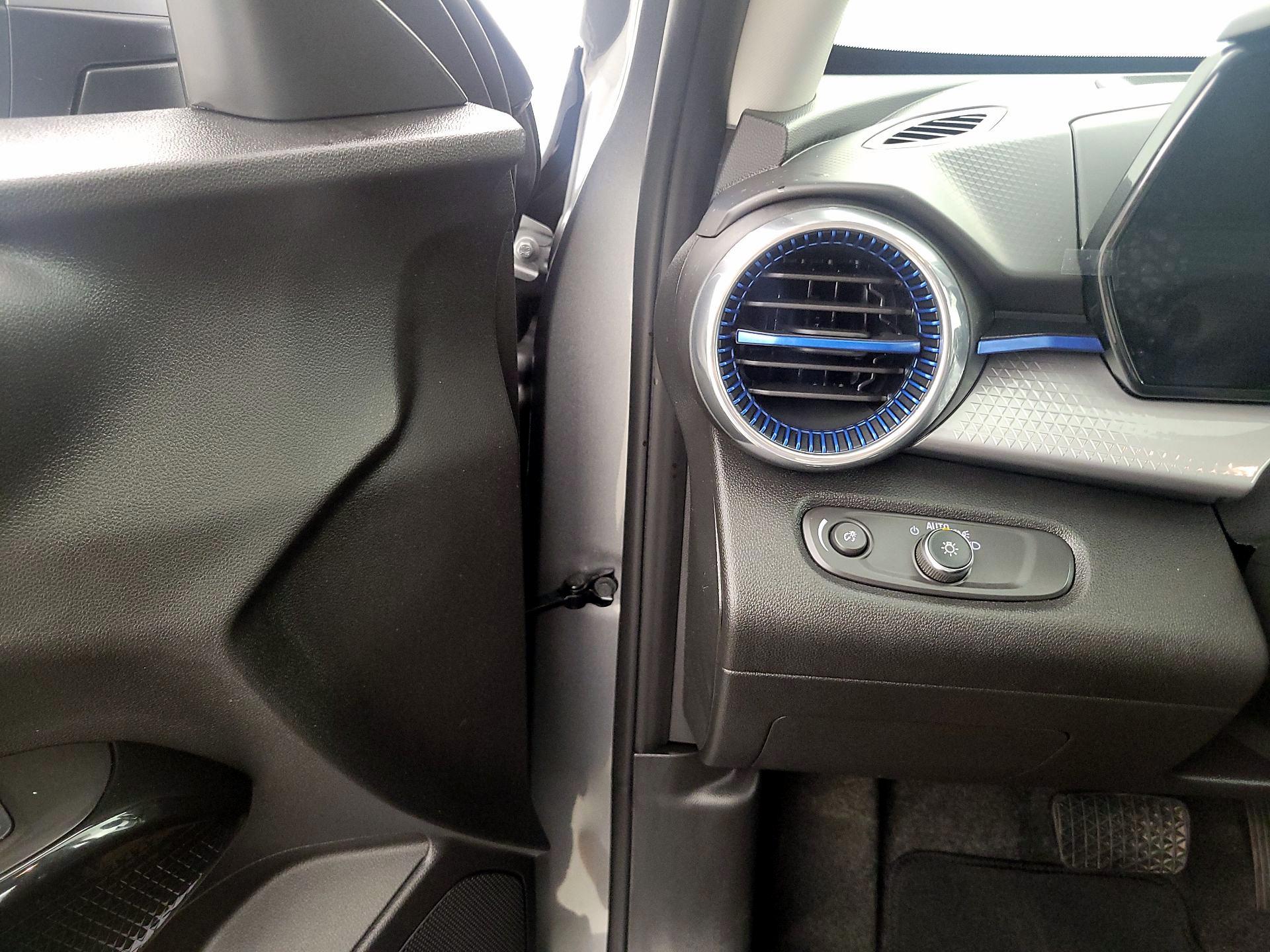 Thumbnail: 2025 Chevrolet Trax - 13