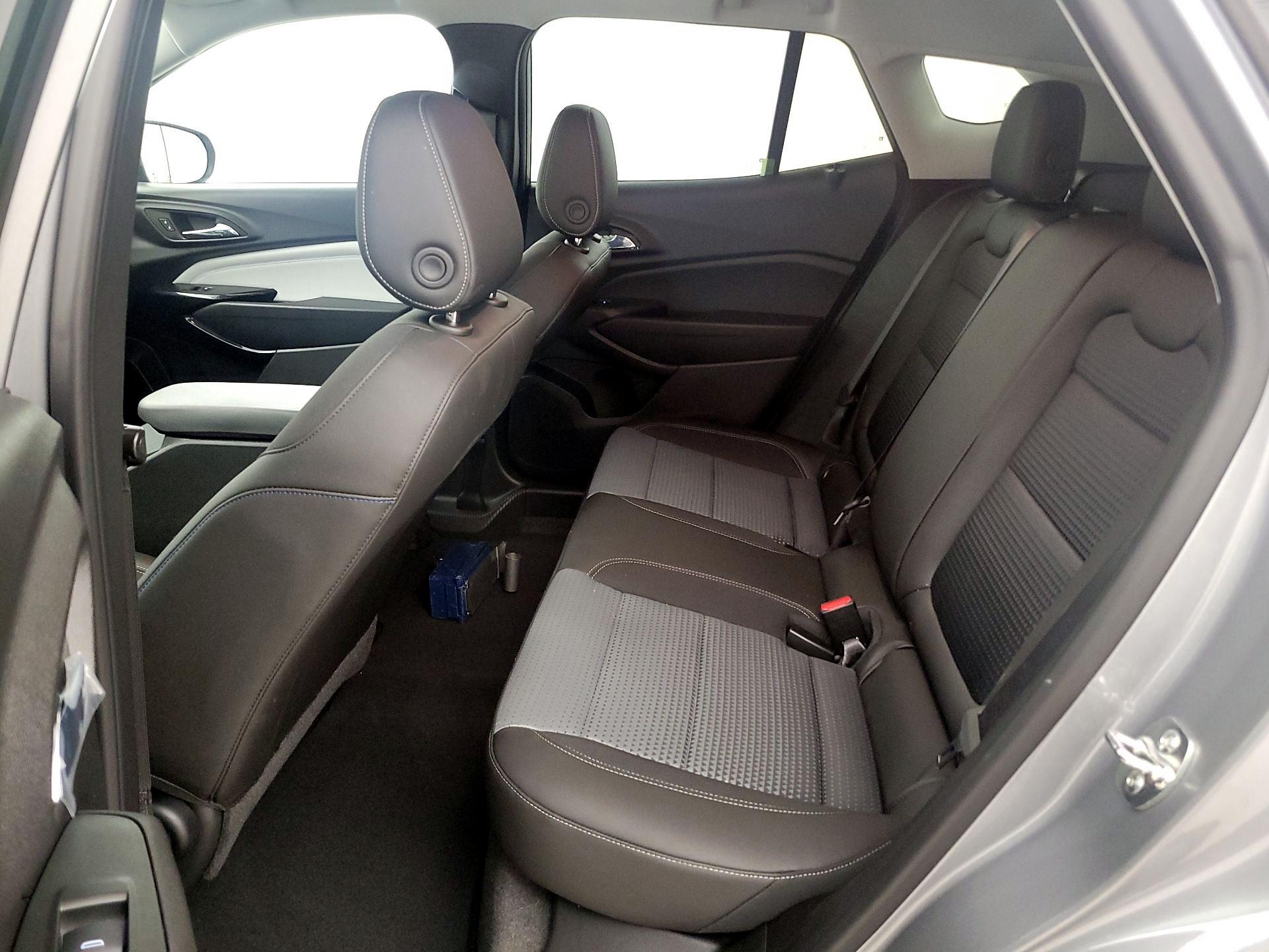 Thumbnail: 2025 Chevrolet Trax - 20