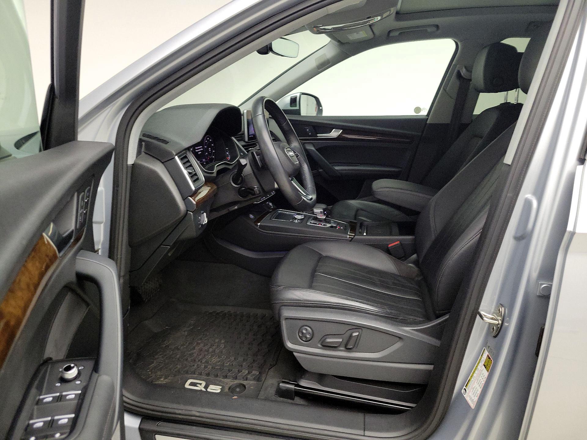 Thumbnail: 2019 Audi Q5 - 11