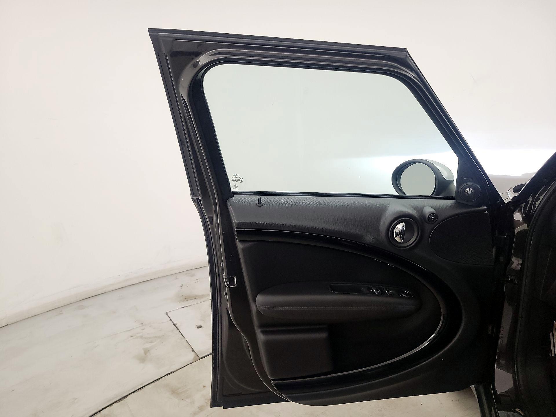 Thumbnail: 2016 MINI Cooper Countryman - 12