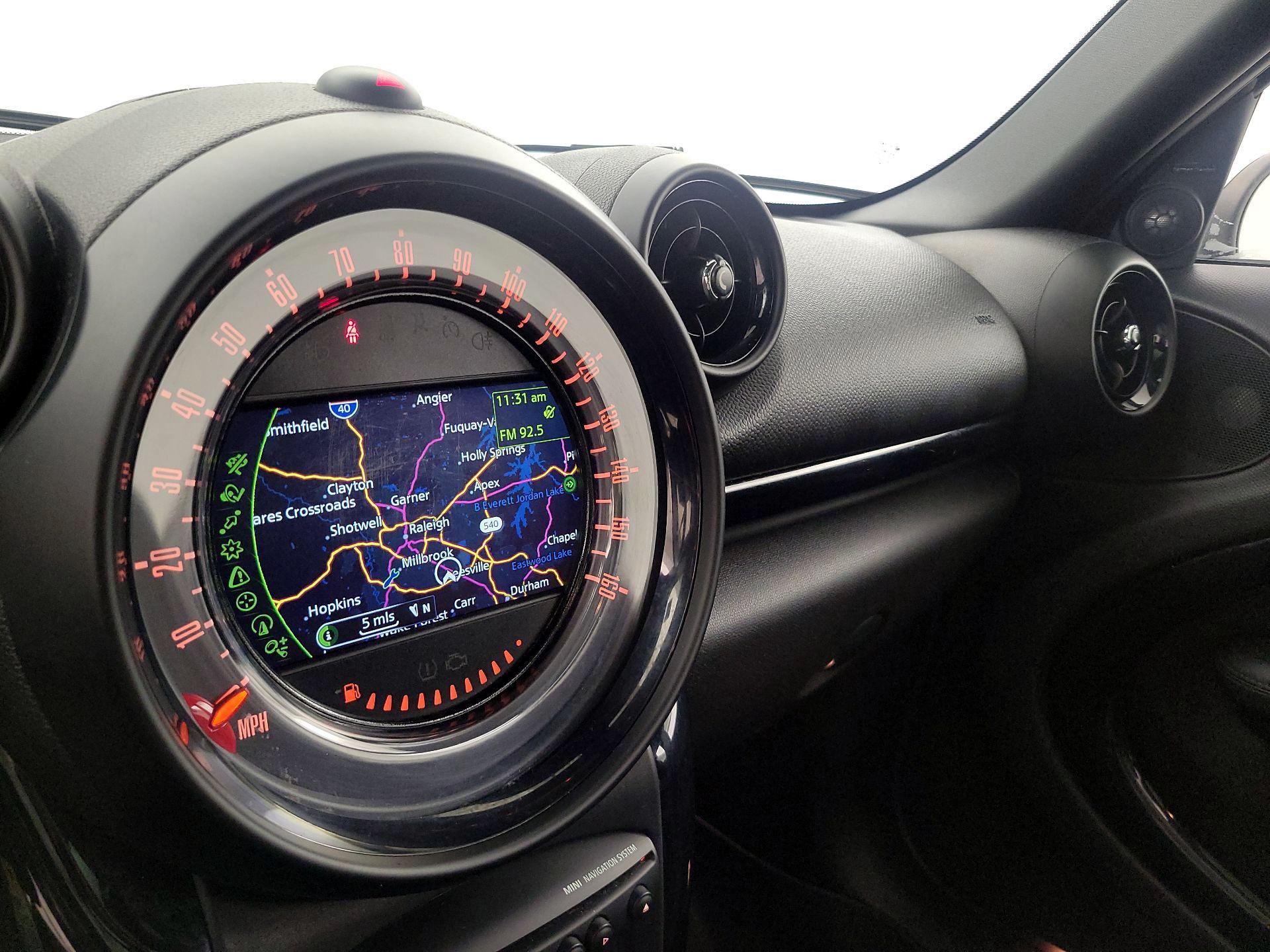 Thumbnail: 2016 MINI Cooper Countryman - 13