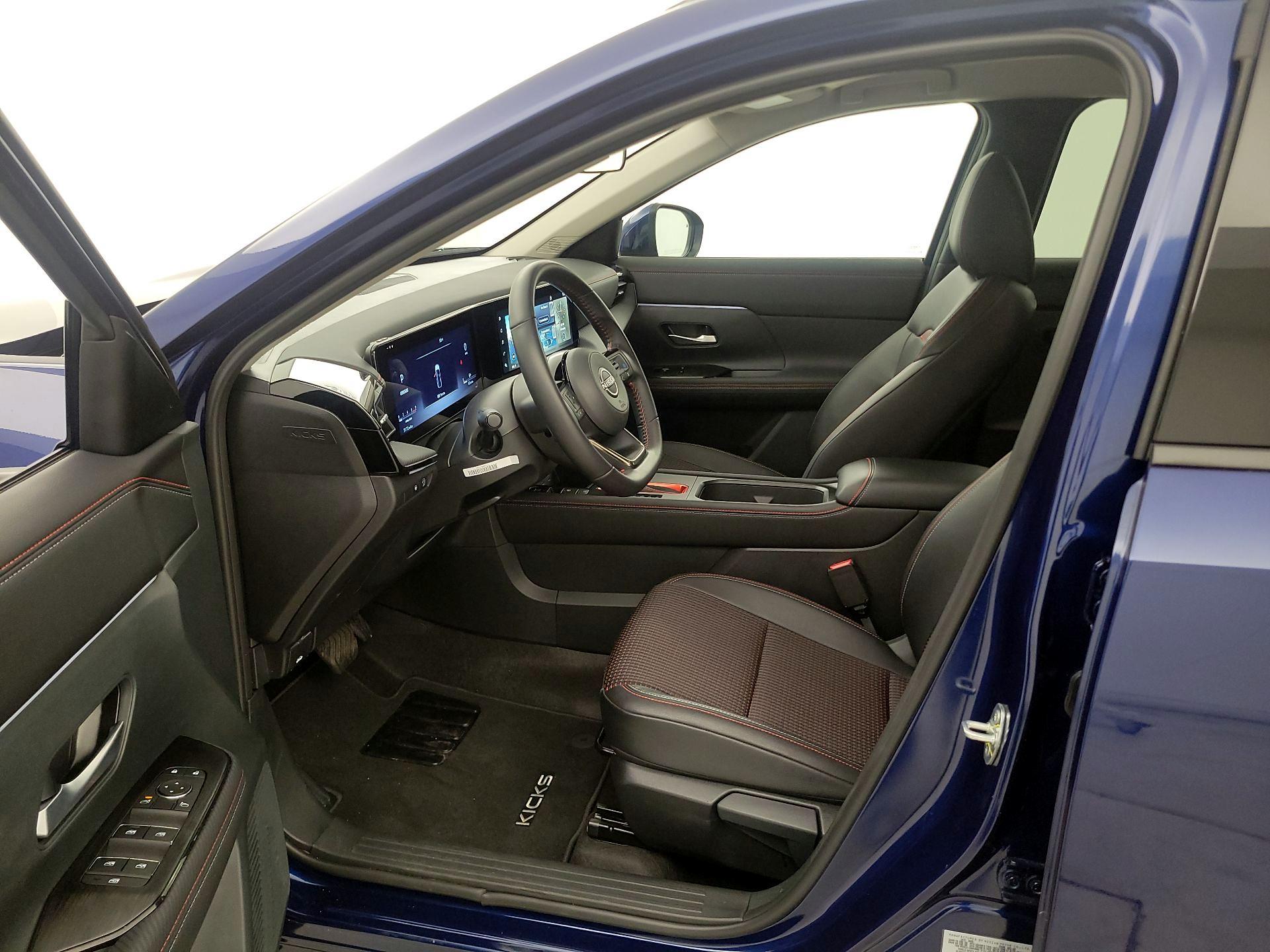 Thumbnail: 2025 Nissan Kicks - 11