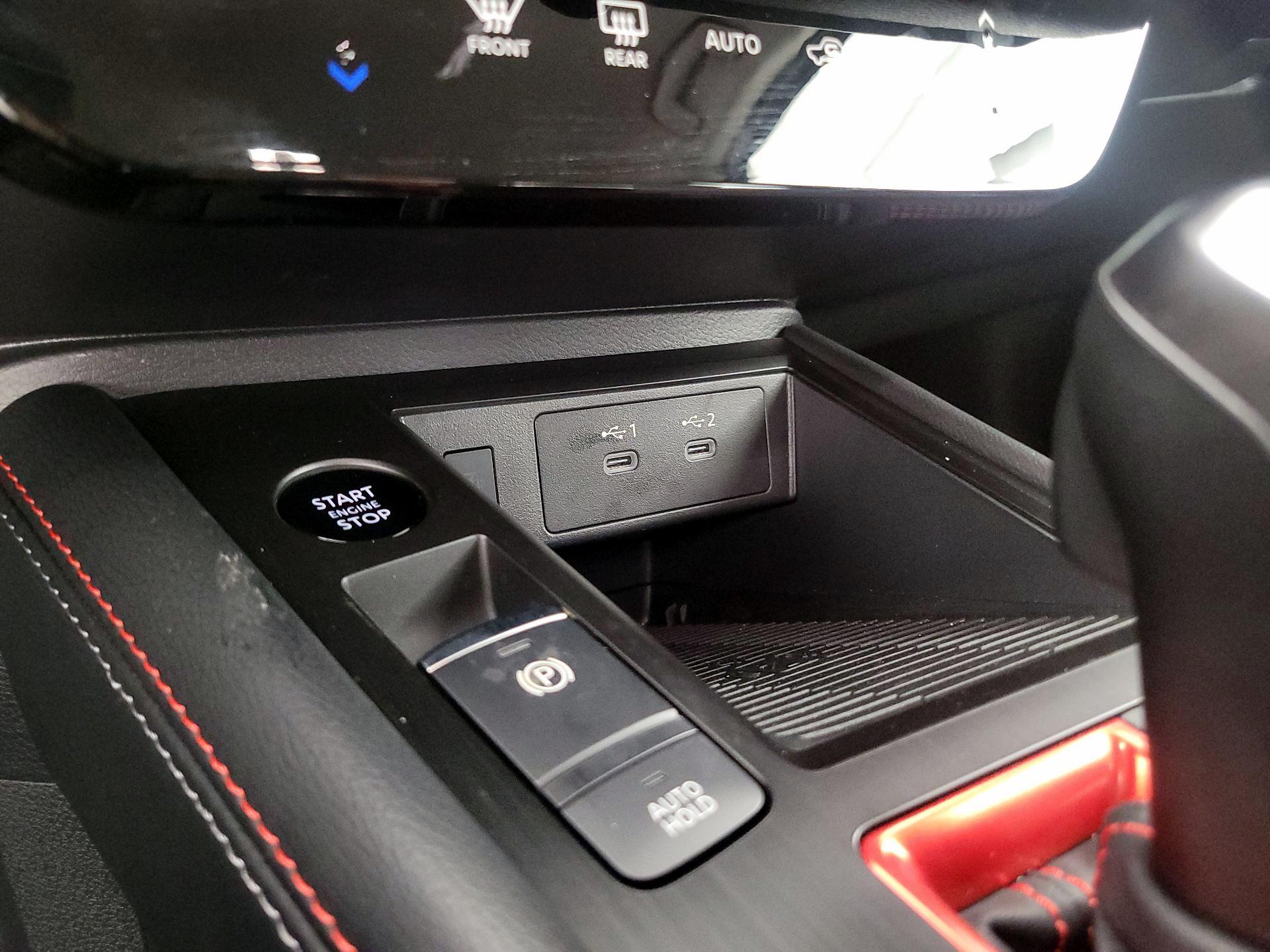 Thumbnail: 2025 Nissan Kicks - 18