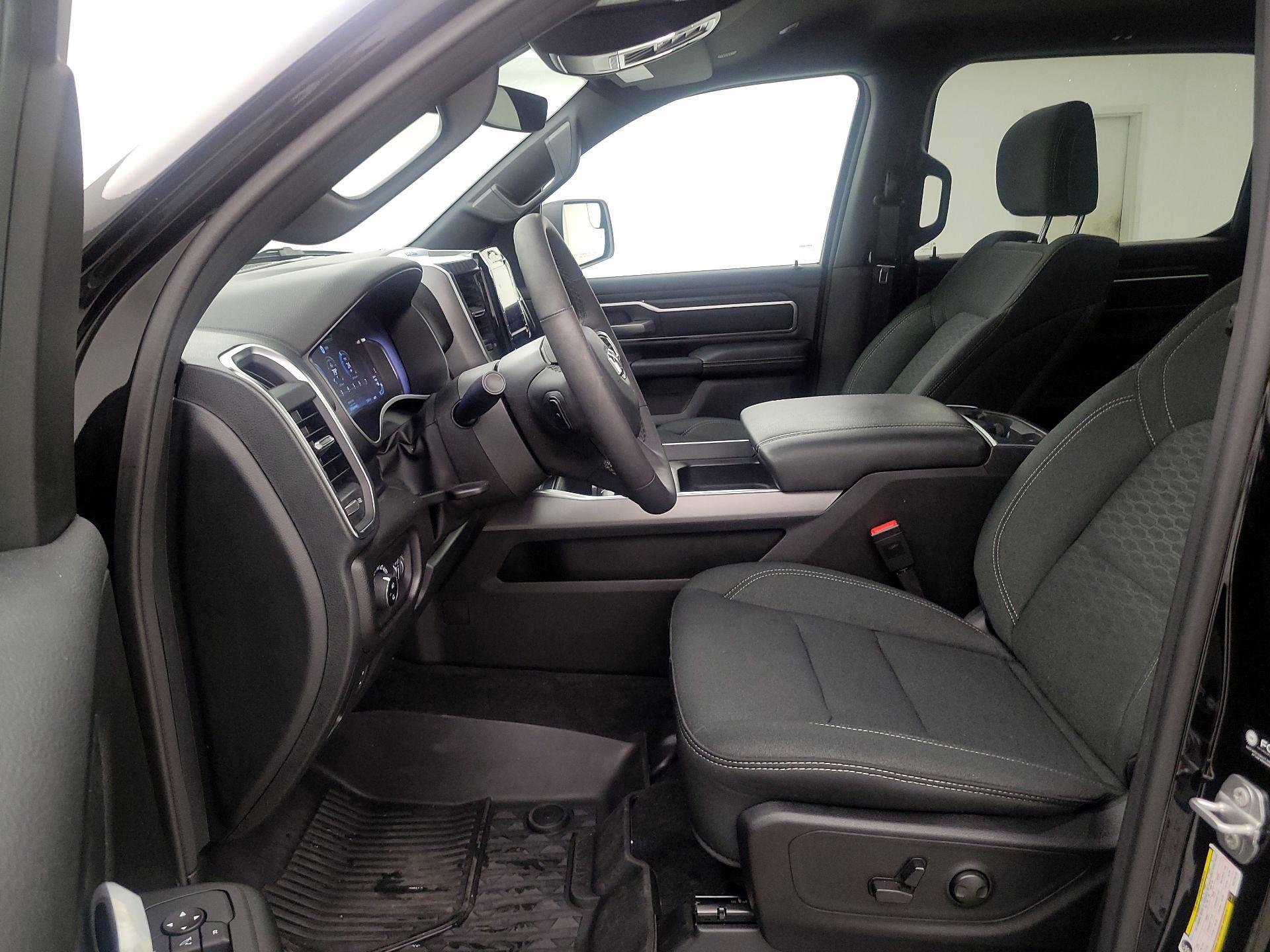 Thumbnail: 2025 RAM 1500 - 11