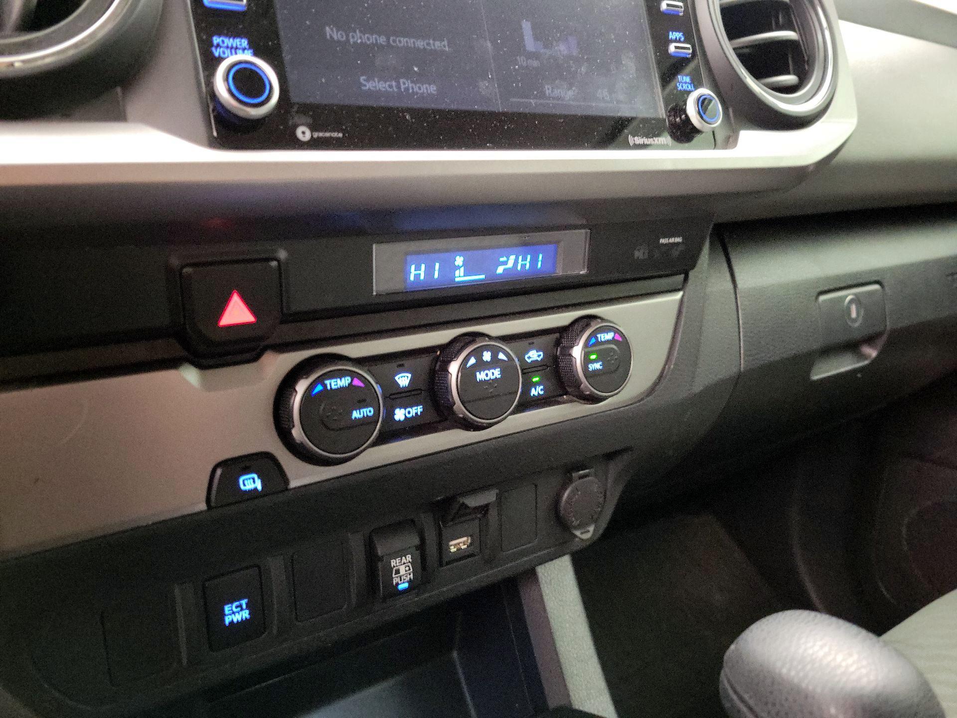 Thumbnail: 2021 Toyota Tacoma - 16