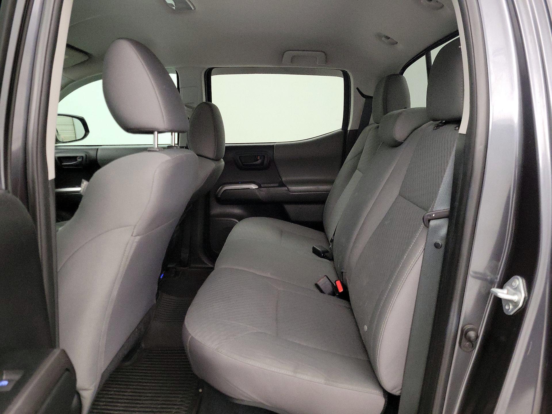 Thumbnail: 2021 Toyota Tacoma - 19