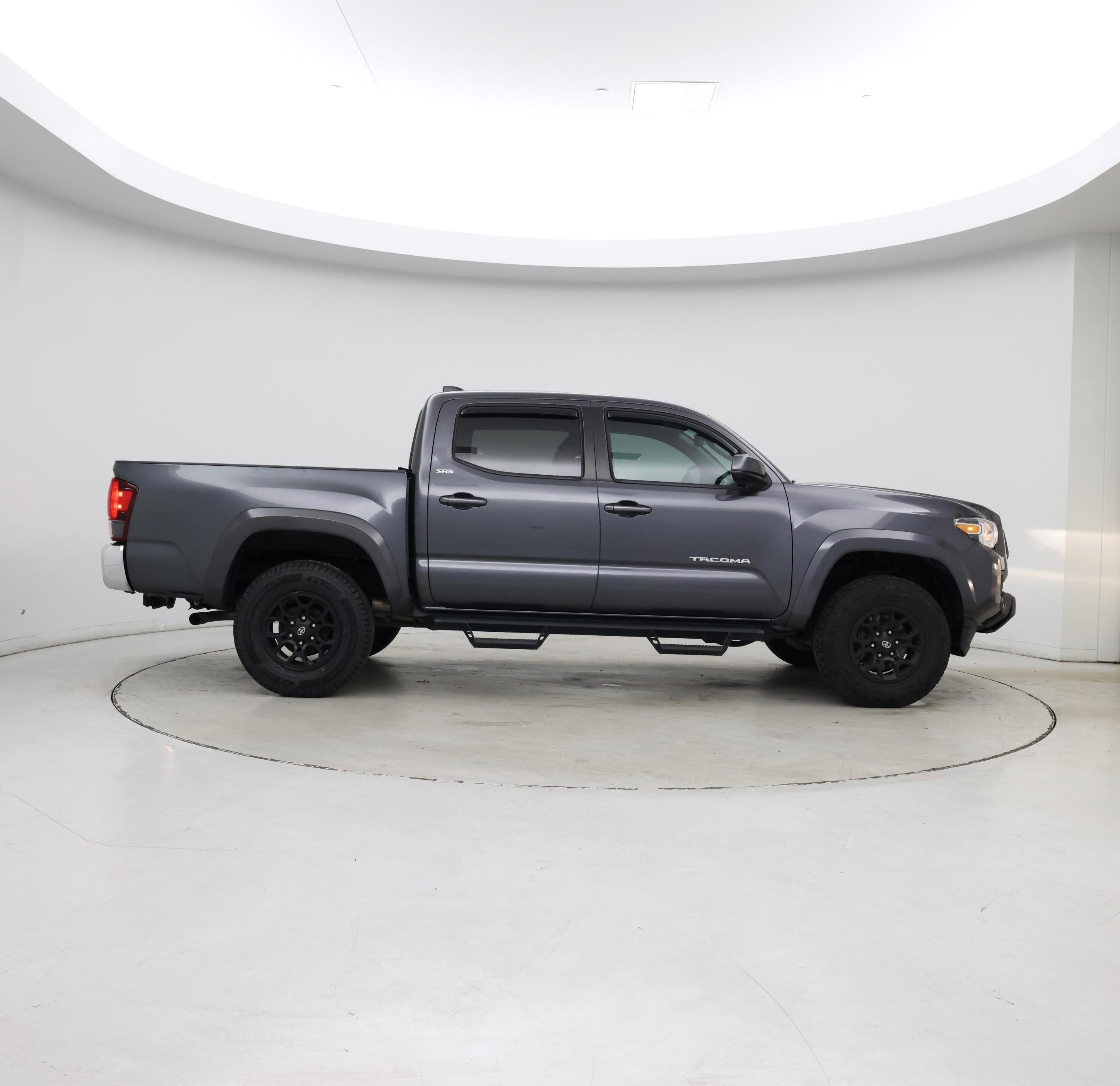 Thumbnail: 2021 Toyota Tacoma - 7