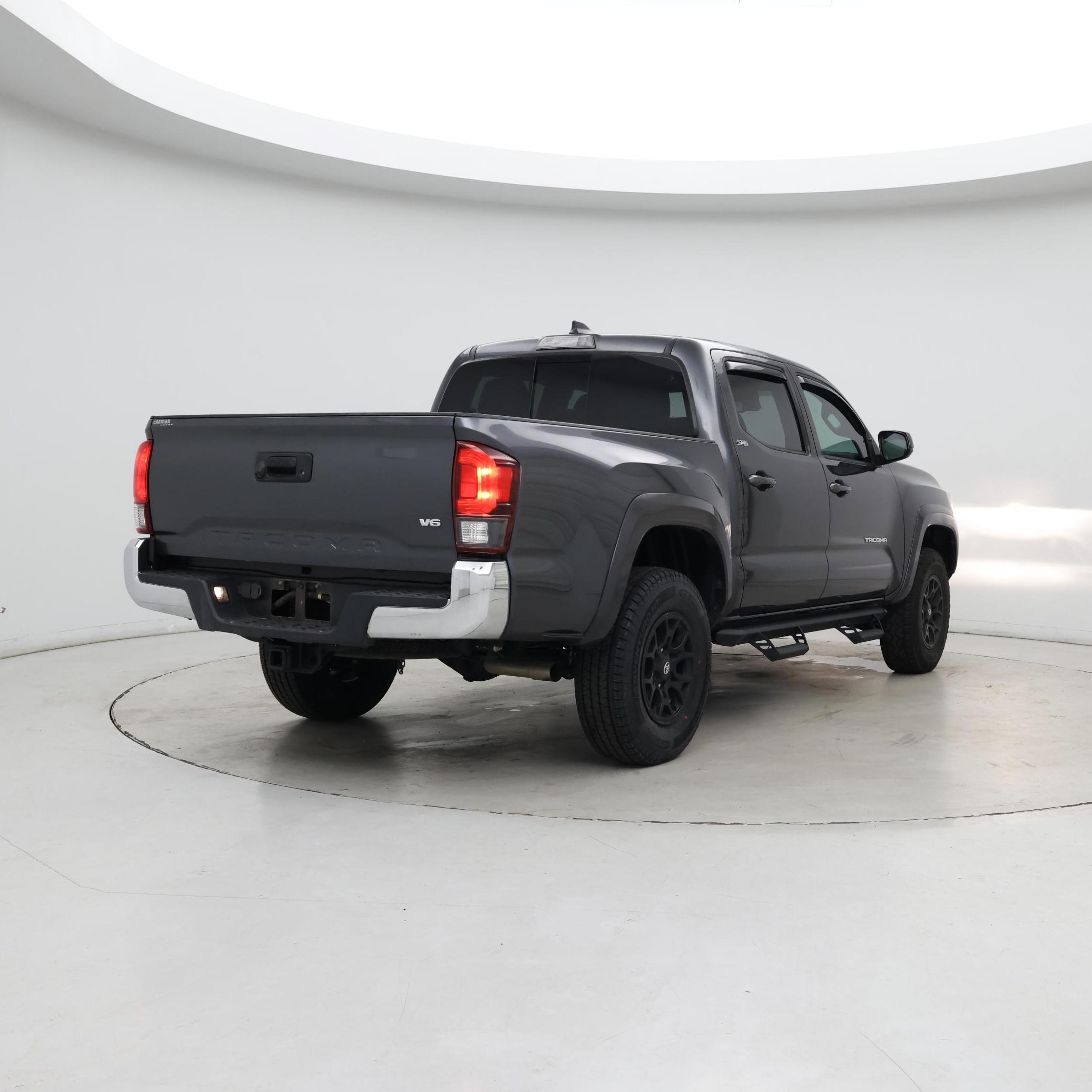 Thumbnail: 2021 Toyota Tacoma - 8