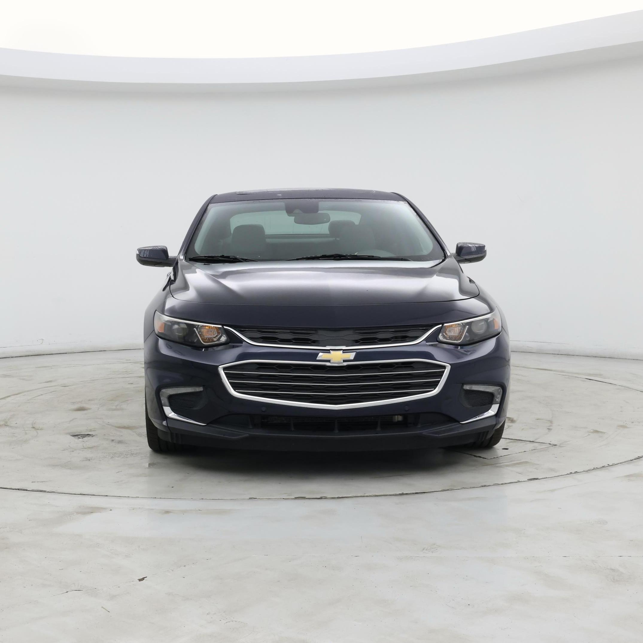 Thumbnail: 2017 Chevrolet Malibu - 5