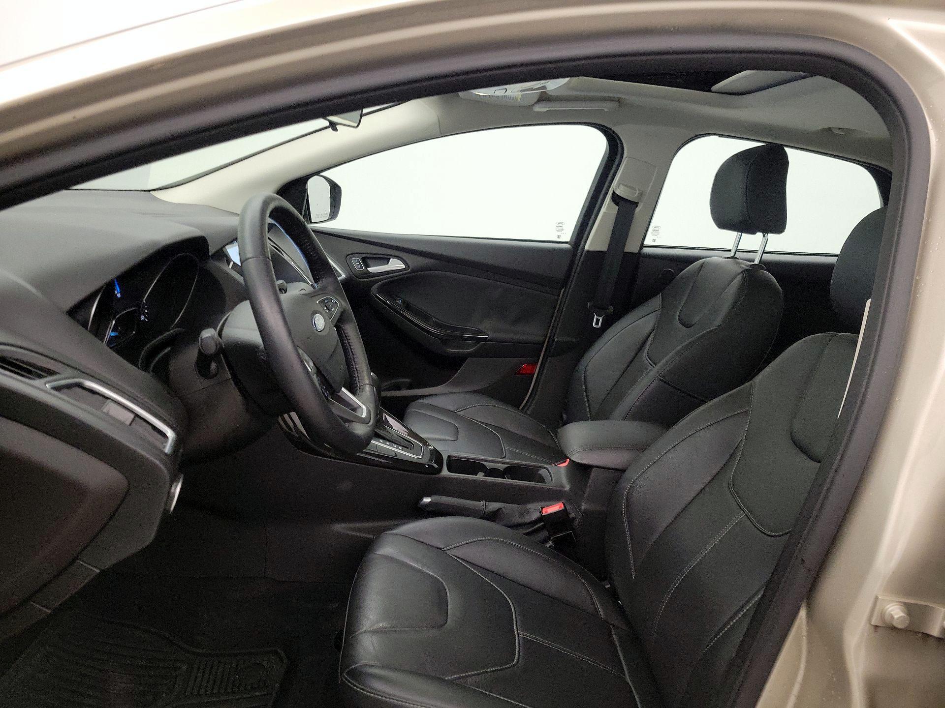 Thumbnail: 2017 Ford Focus - 11