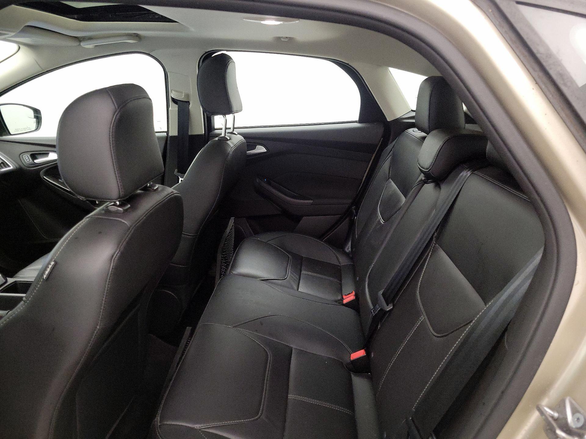 Thumbnail: 2017 Ford Focus - 19