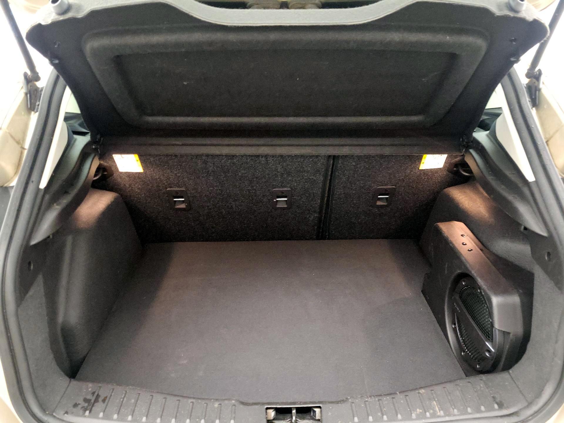 Thumbnail: 2017 Ford Focus - 20