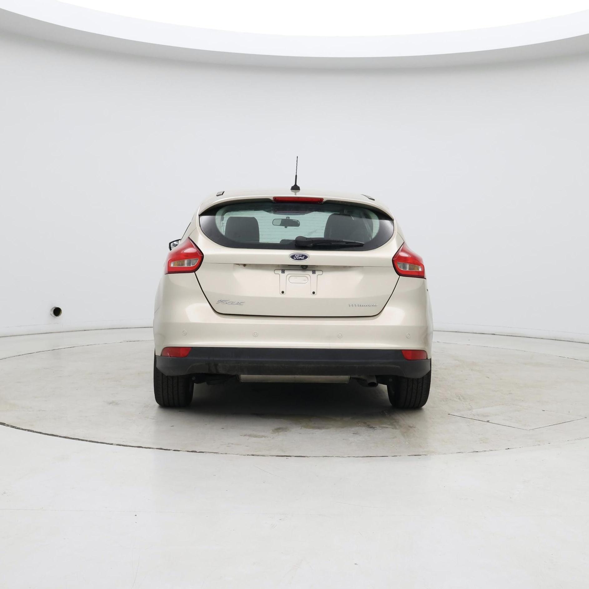 Thumbnail: 2017 Ford Focus - 6