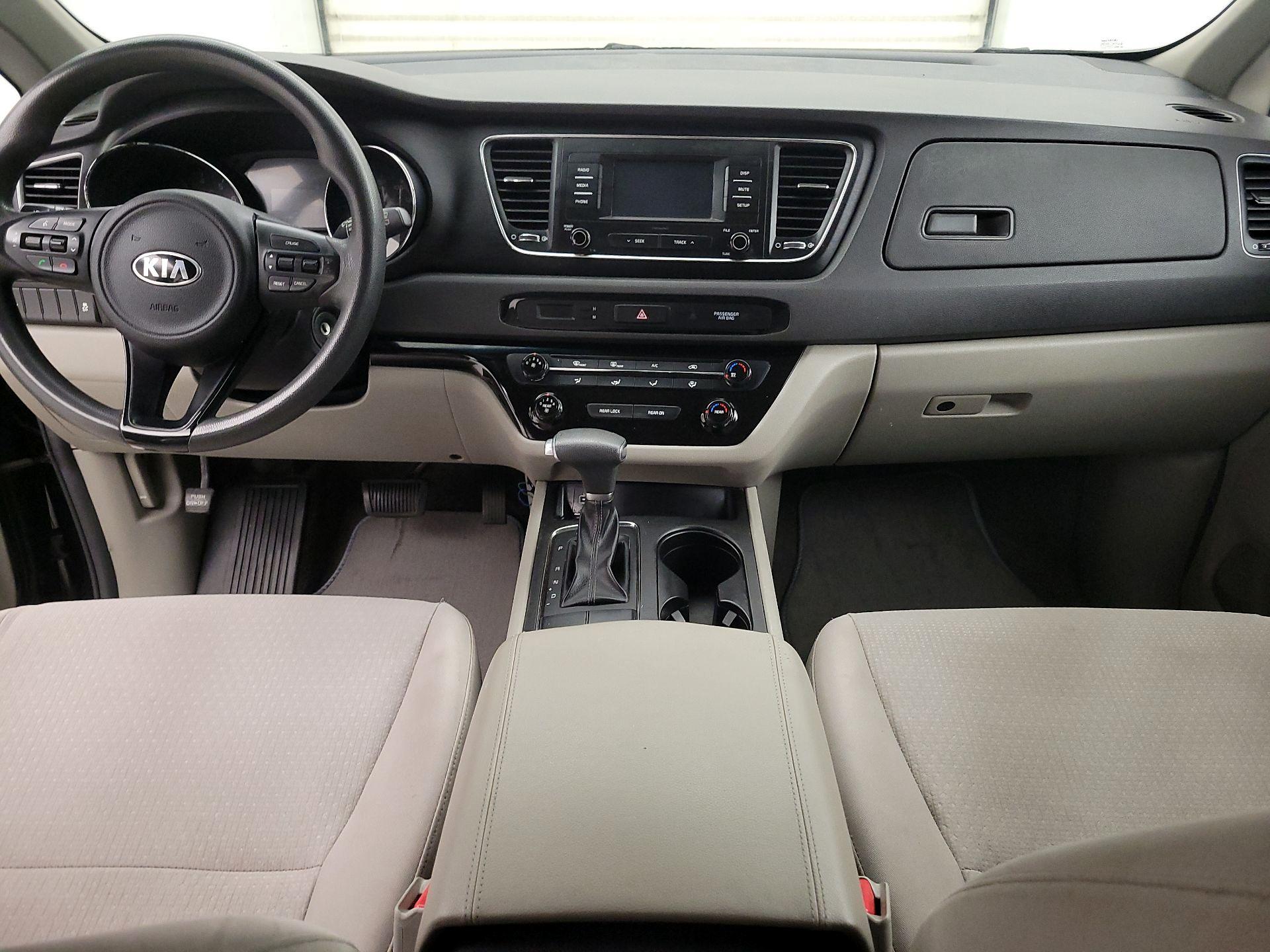 Thumbnail: 2018 Kia Sedona - 9