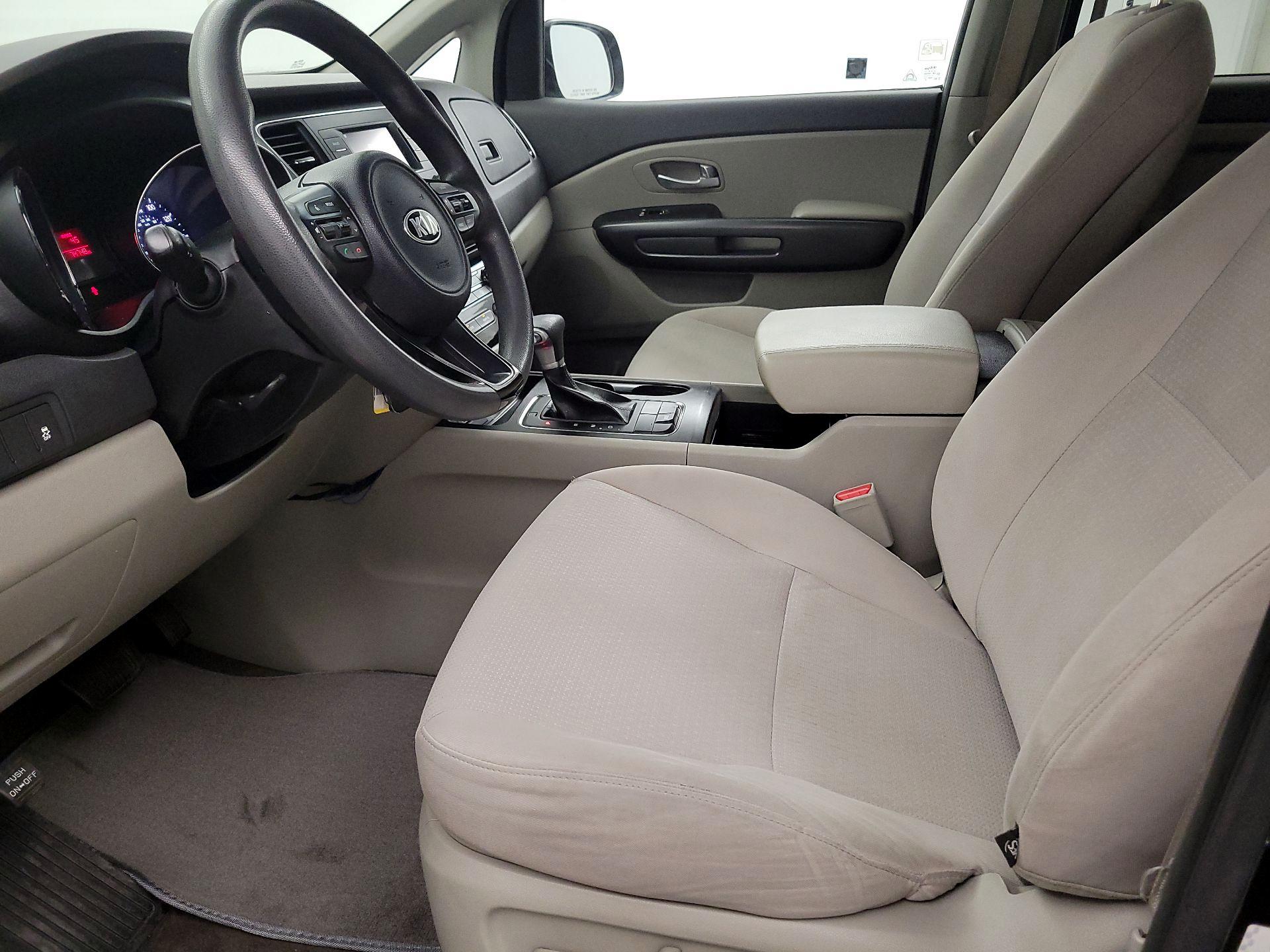 Thumbnail: 2018 Kia Sedona - 11