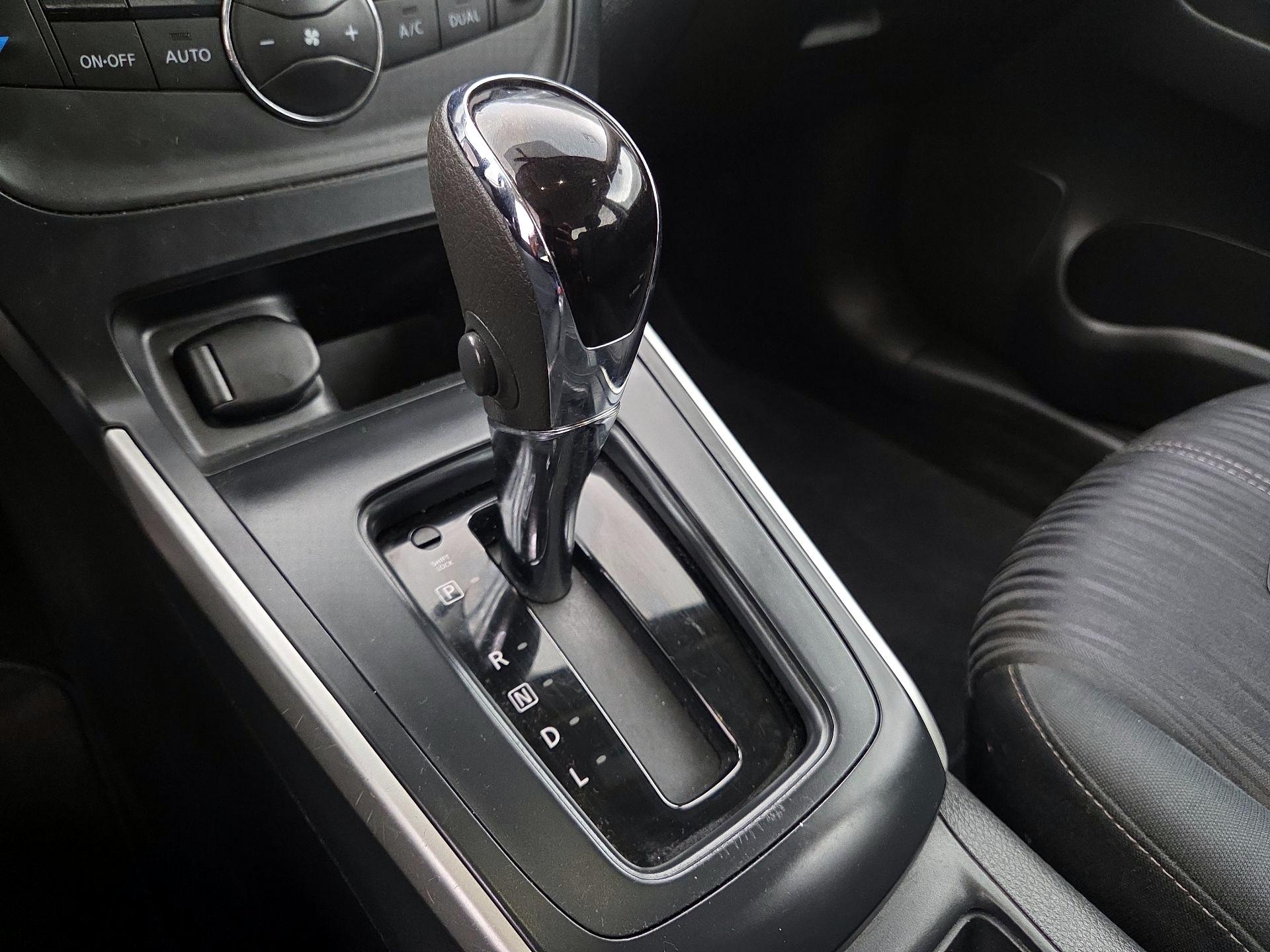 Thumbnail: 2018 Nissan Sentra - 18