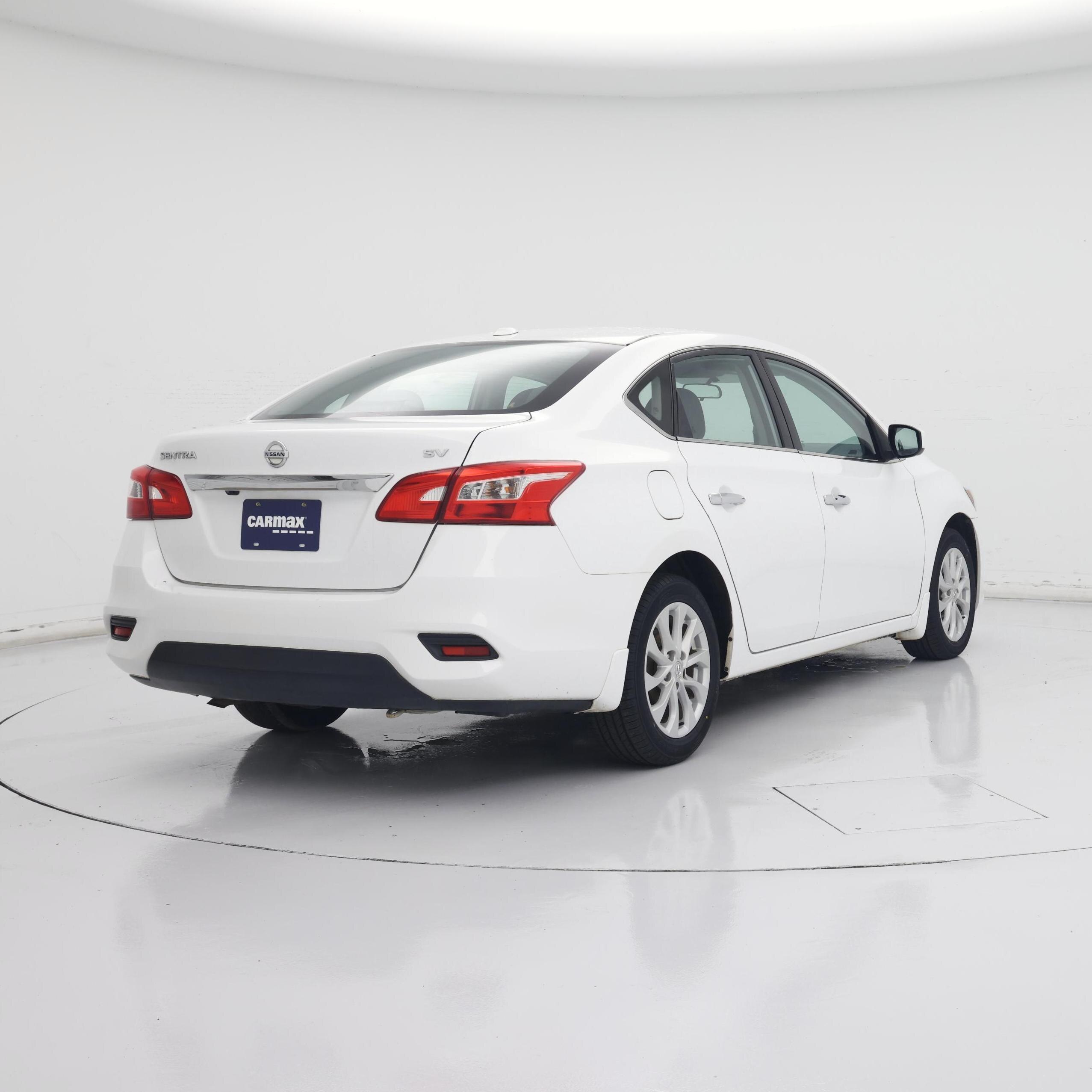 Thumbnail: 2018 Nissan Sentra - 8