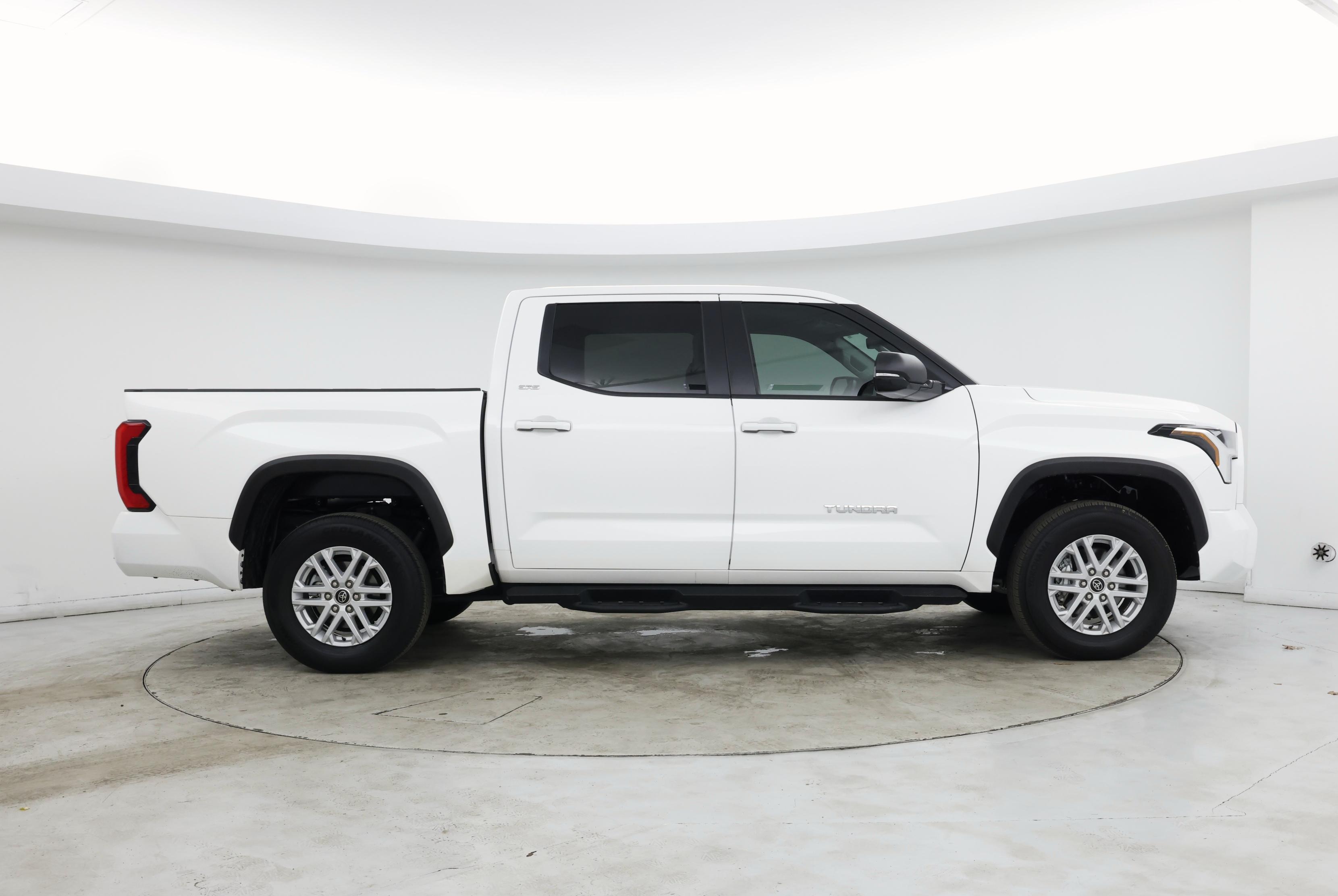 Thumbnail: 2024 Toyota Tundra - 7