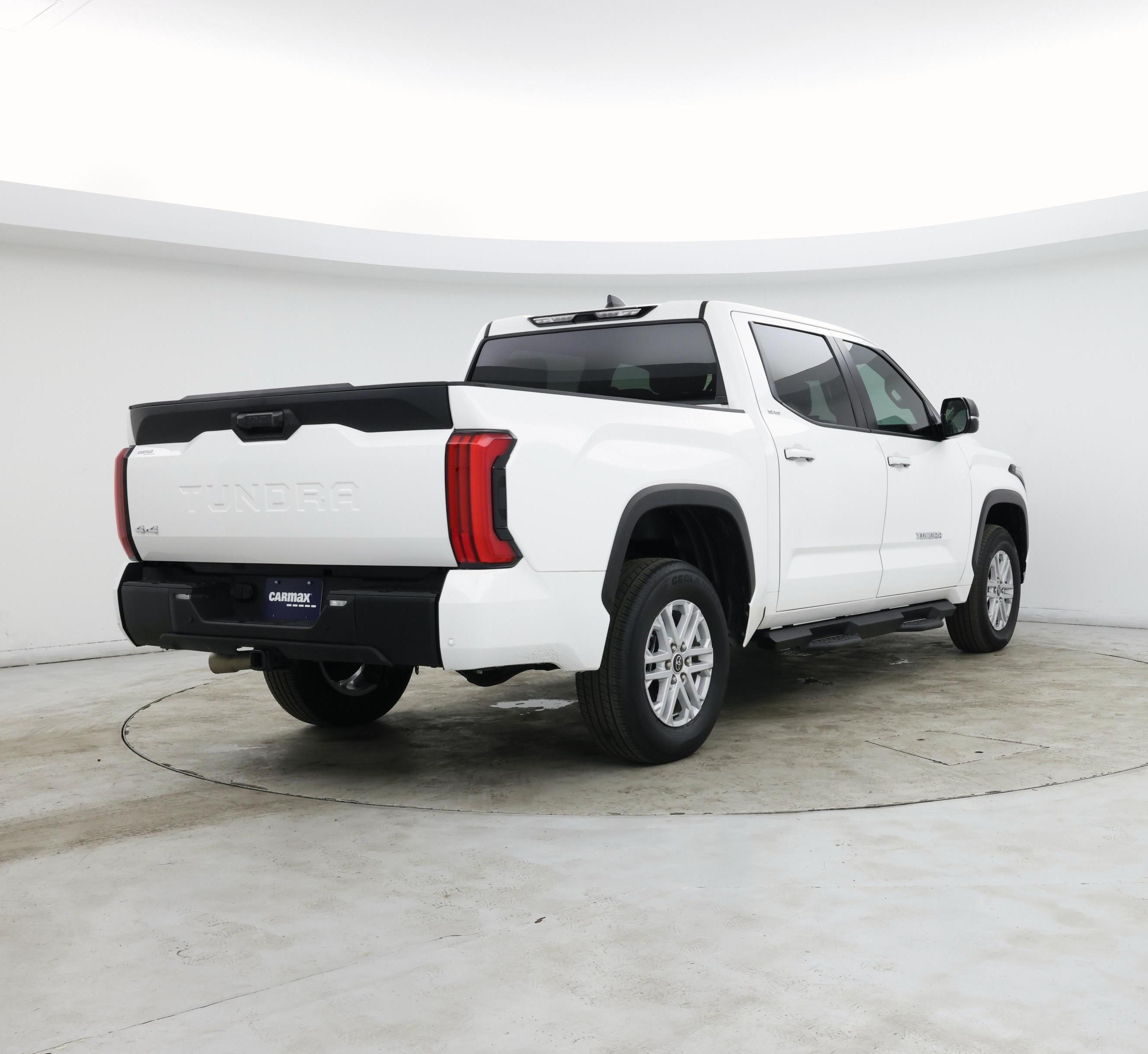 Thumbnail: 2024 Toyota Tundra - 8