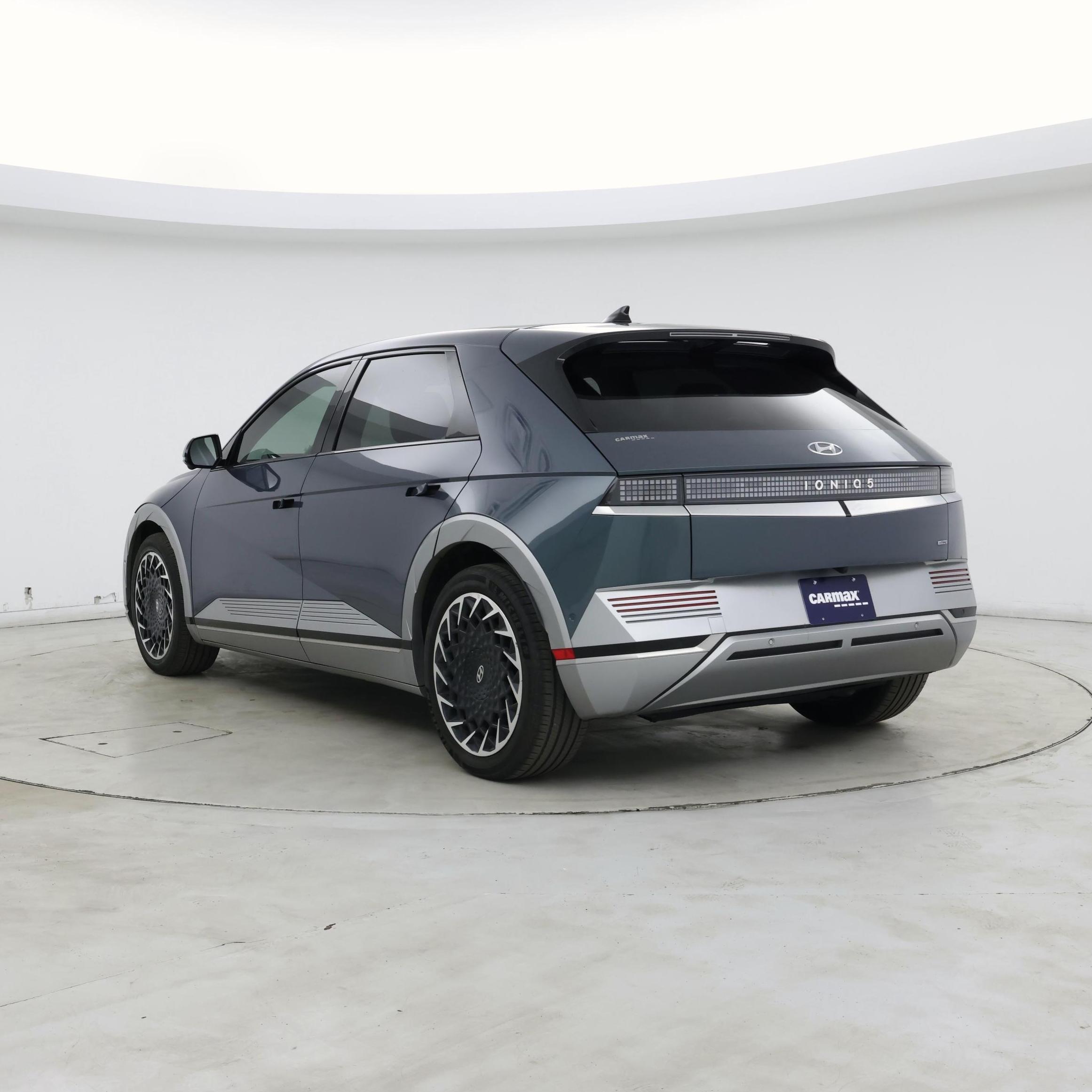 Thumbnail: 2023 Hyundai Ioniq 5 - 2