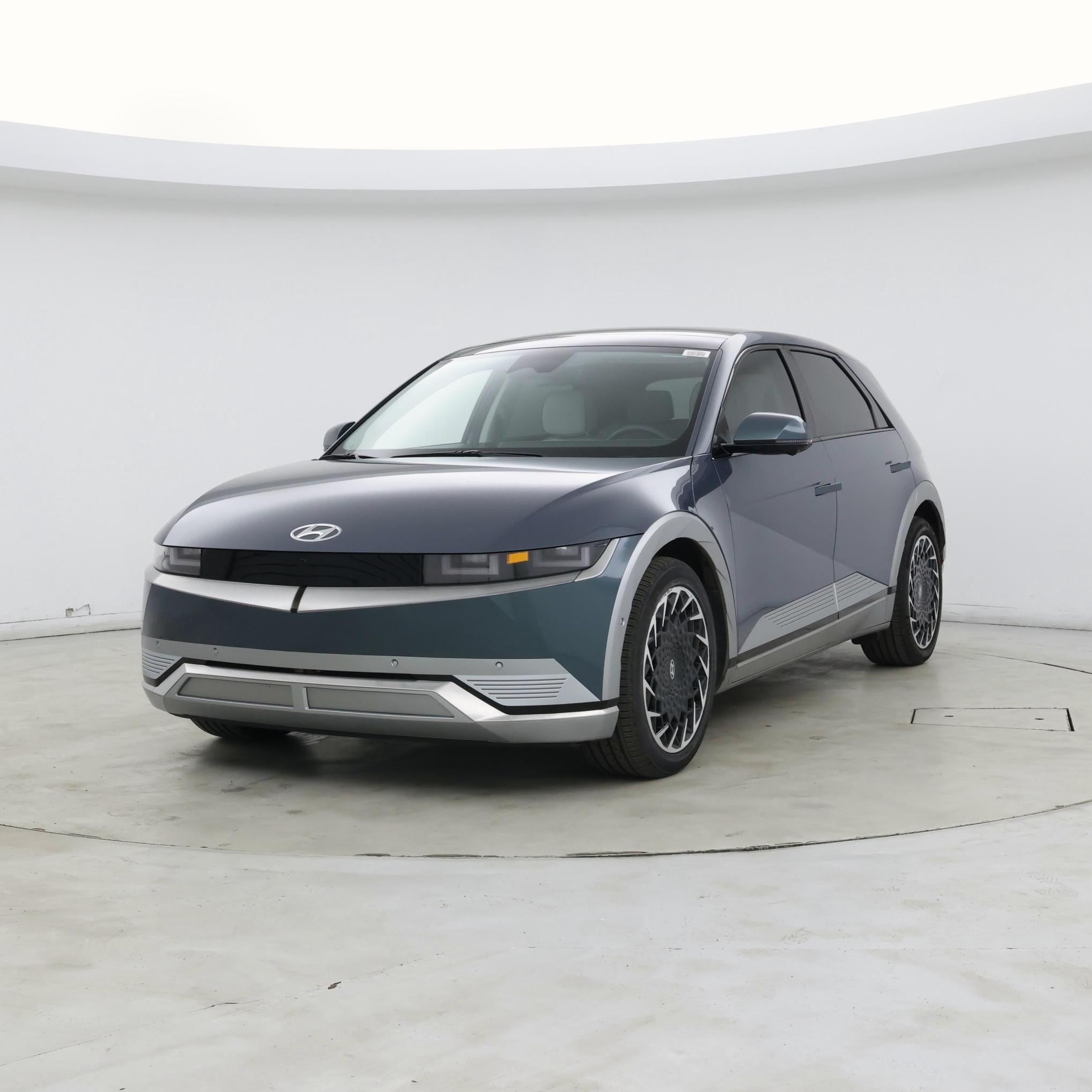 Thumbnail: 2023 Hyundai Ioniq 5 - 4