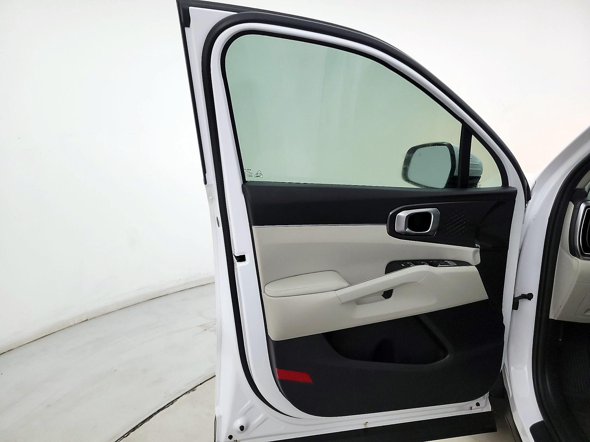 Thumbnail: 2025 Kia Sorento - 12