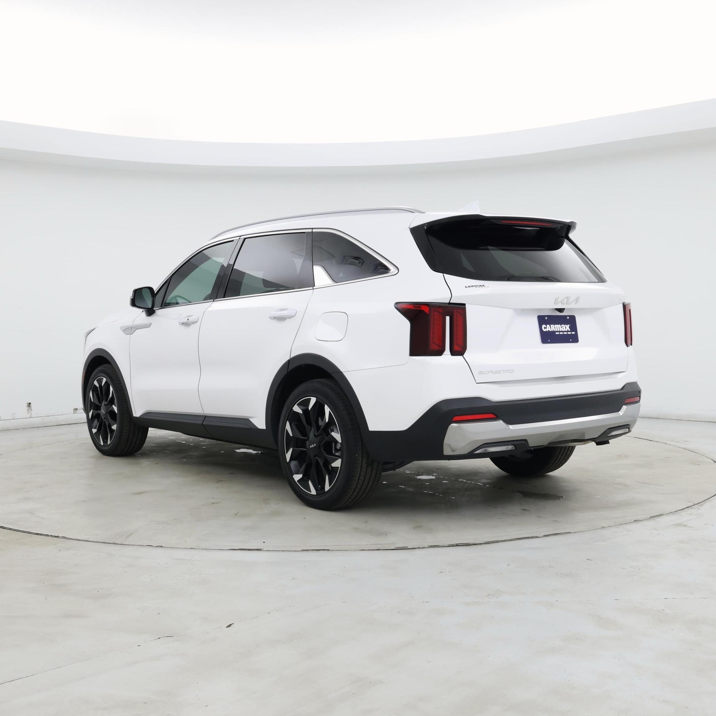 Thumbnail: 2025 Kia Sorento - 2