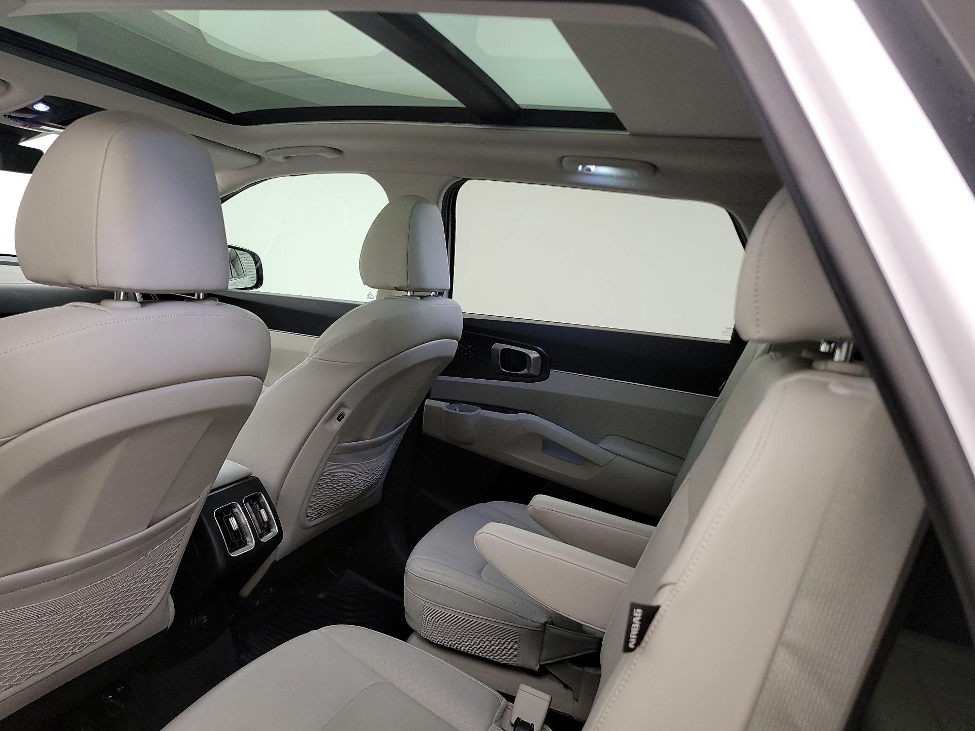 Thumbnail: 2025 Kia Sorento - 20