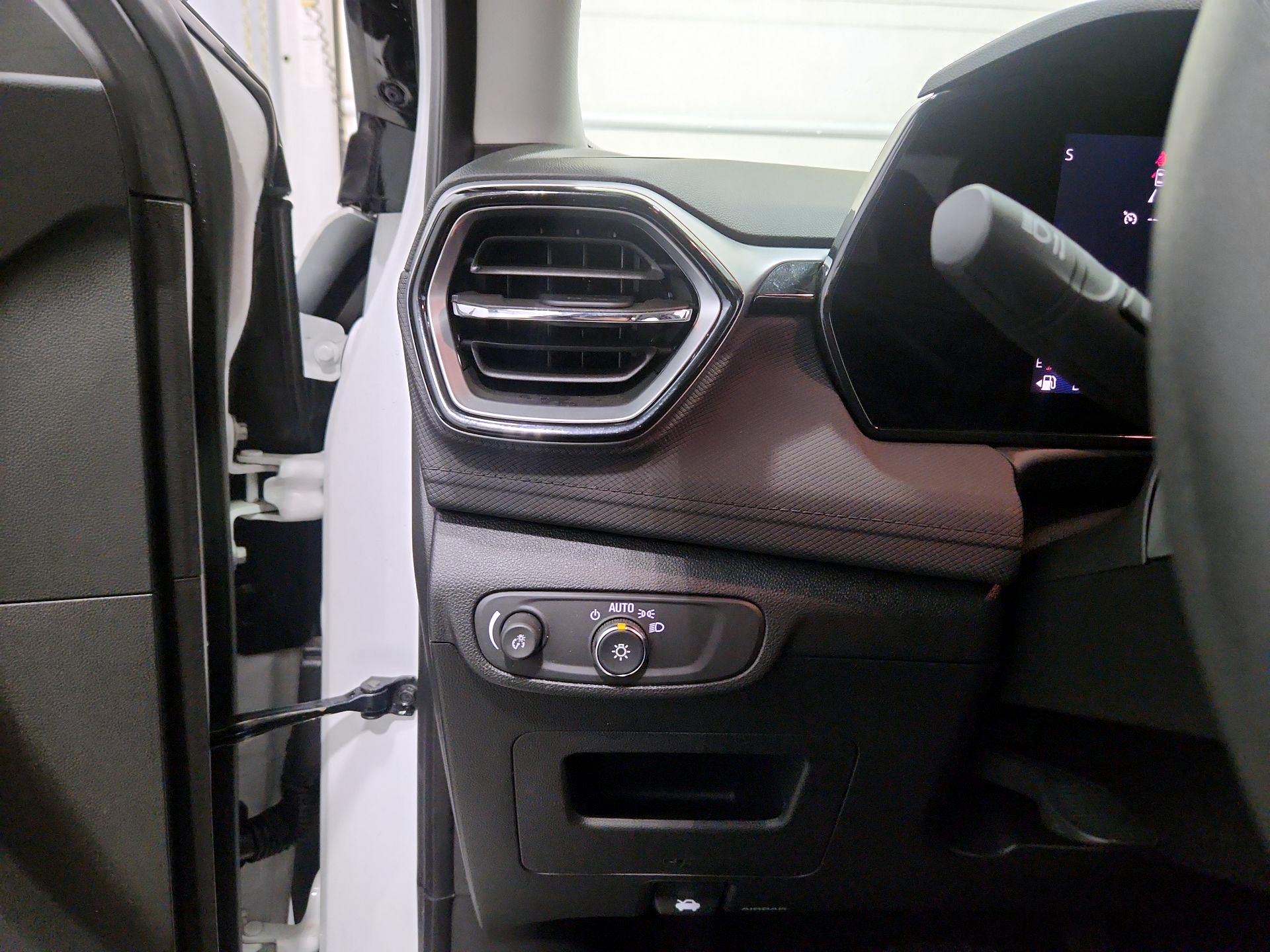 Thumbnail: 2024 Chevrolet TrailBlazer - 13