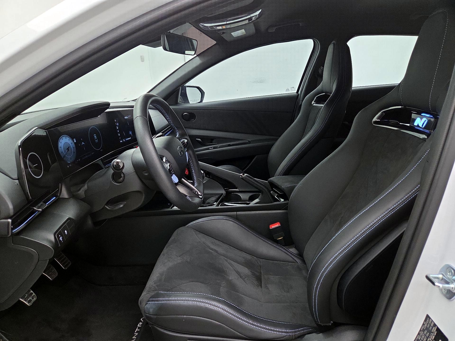 Thumbnail: 2025 Hyundai Elantra - 11