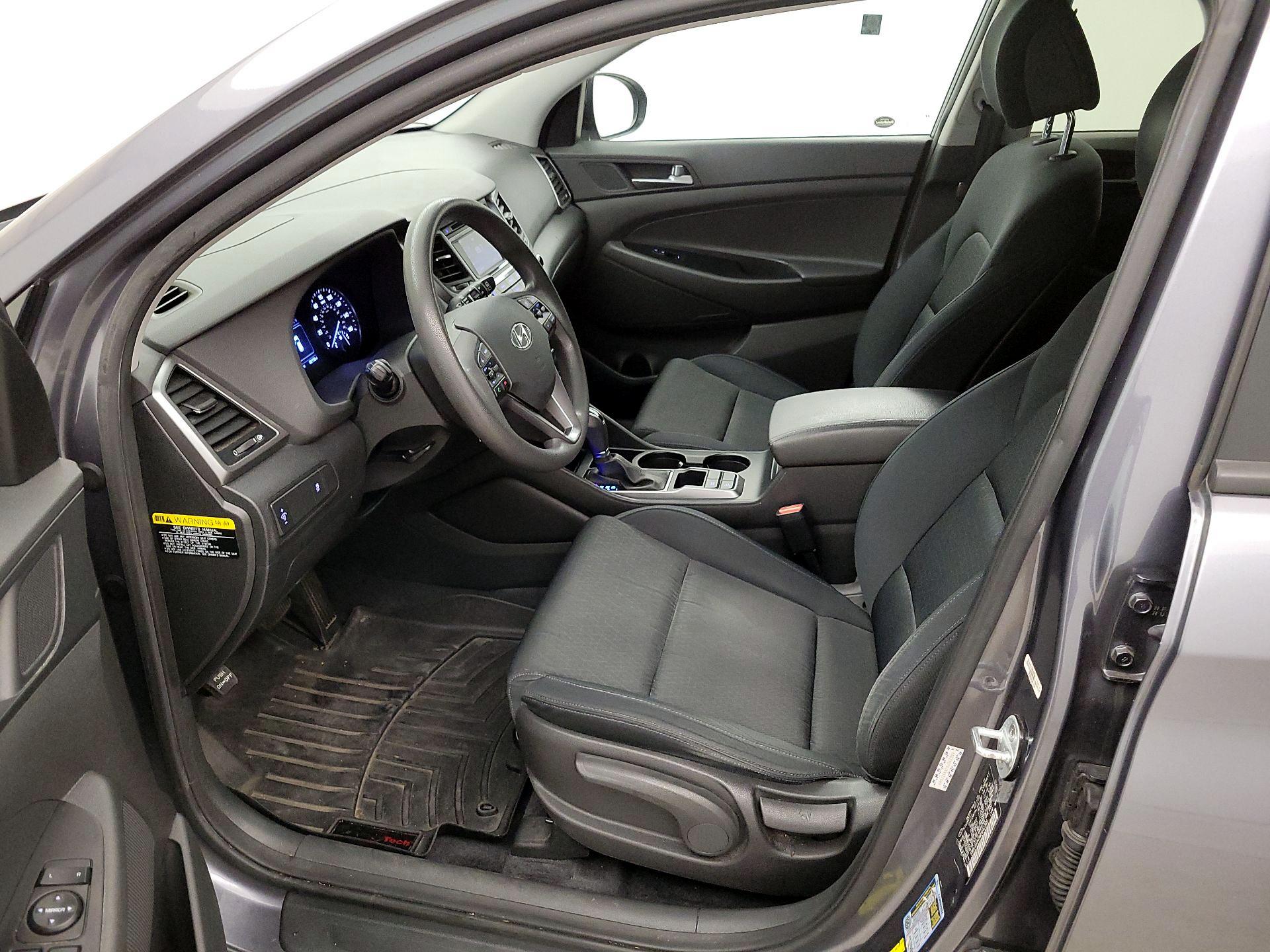 Thumbnail: 2016 Hyundai Tucson - 11