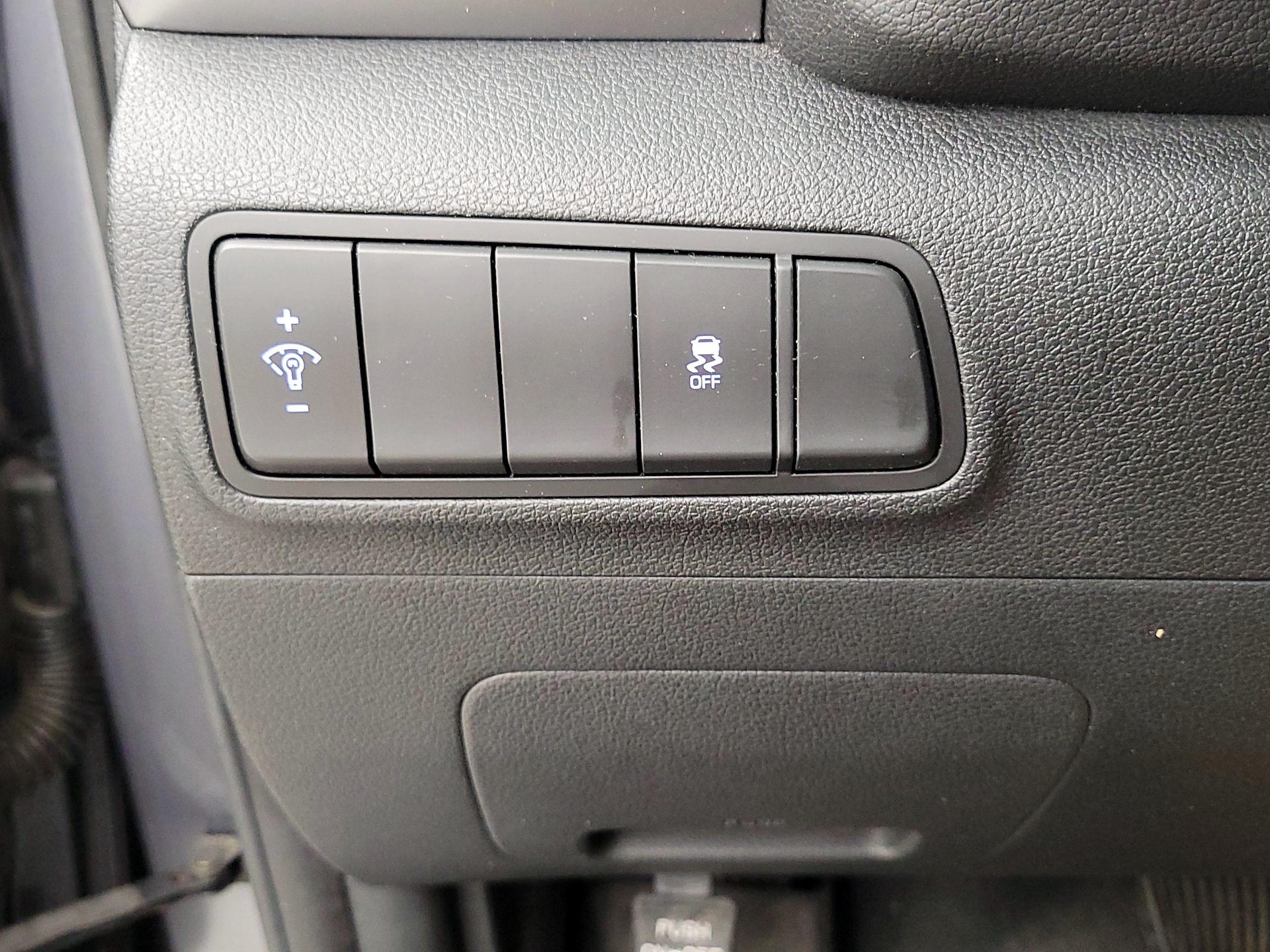 Thumbnail: 2016 Hyundai Tucson - 13